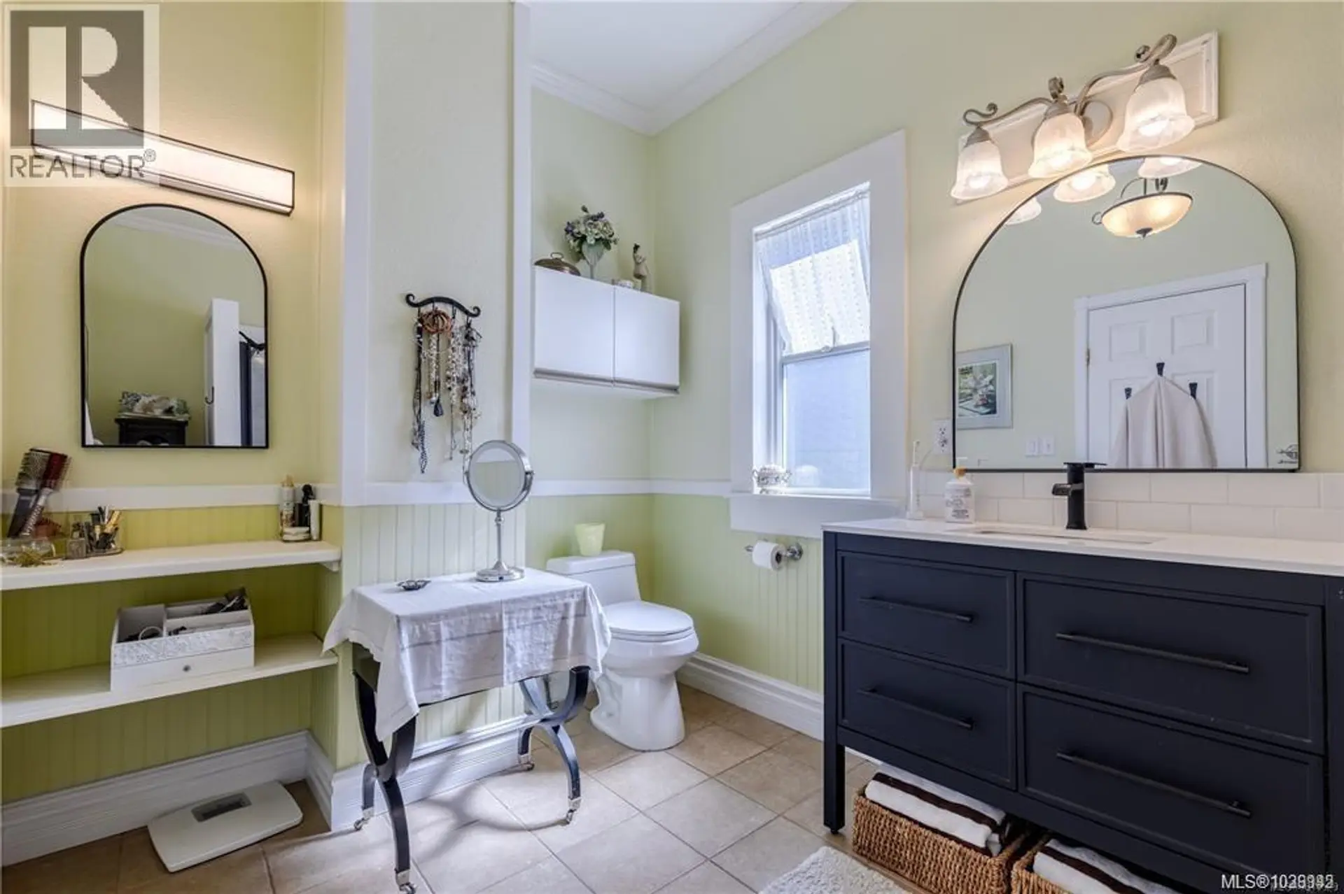 377 Milton St - Image 4