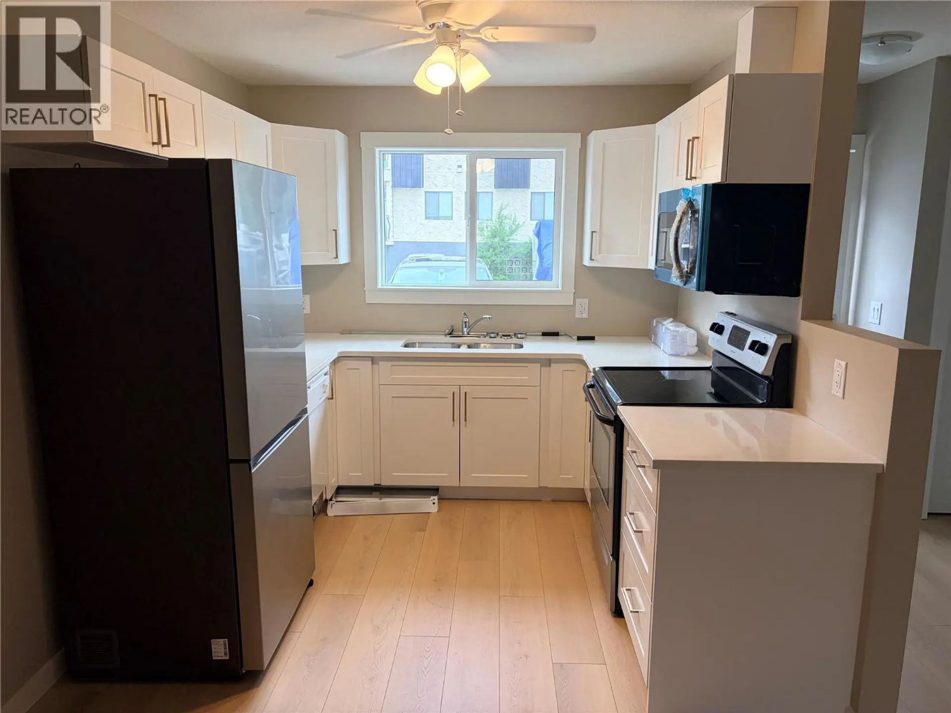 #208 4004 34 Street - Image 6