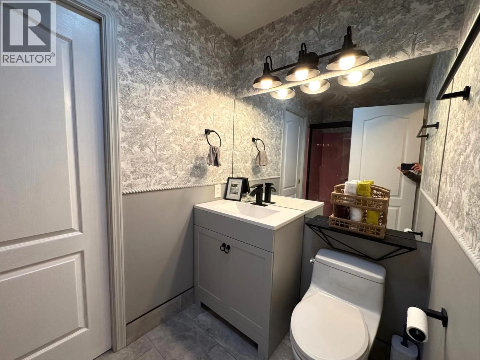 #17 2250 Louie Drive - Image 14