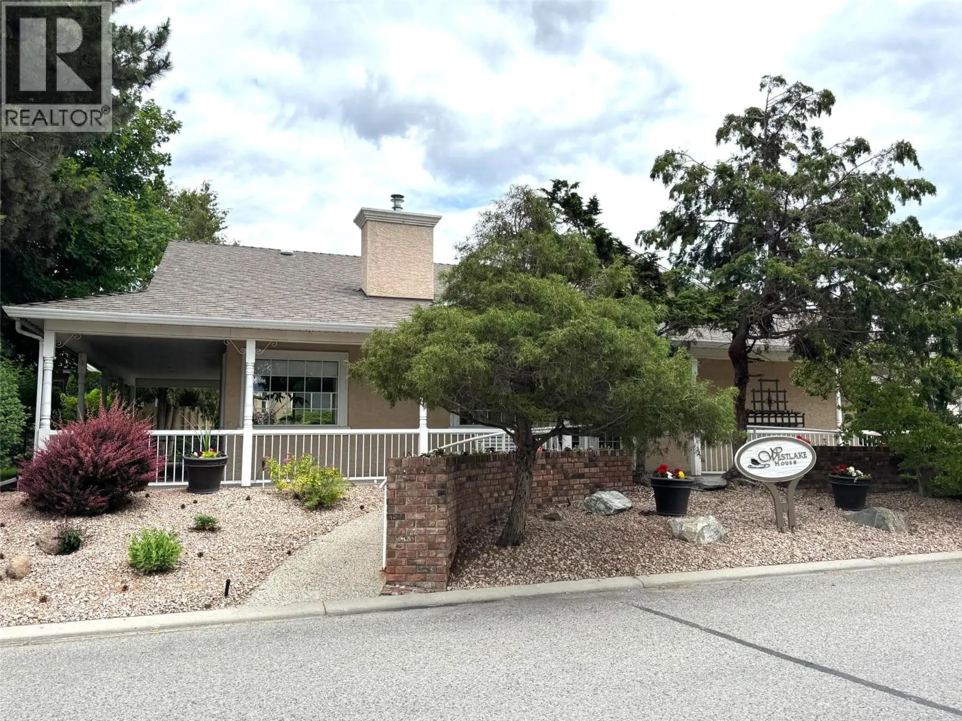 #17 2250 Louie Drive - Image 17