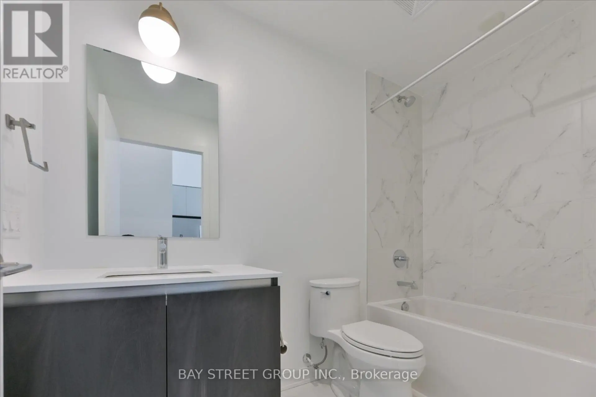 #130 395 DUNDAS STREET W - Image 10