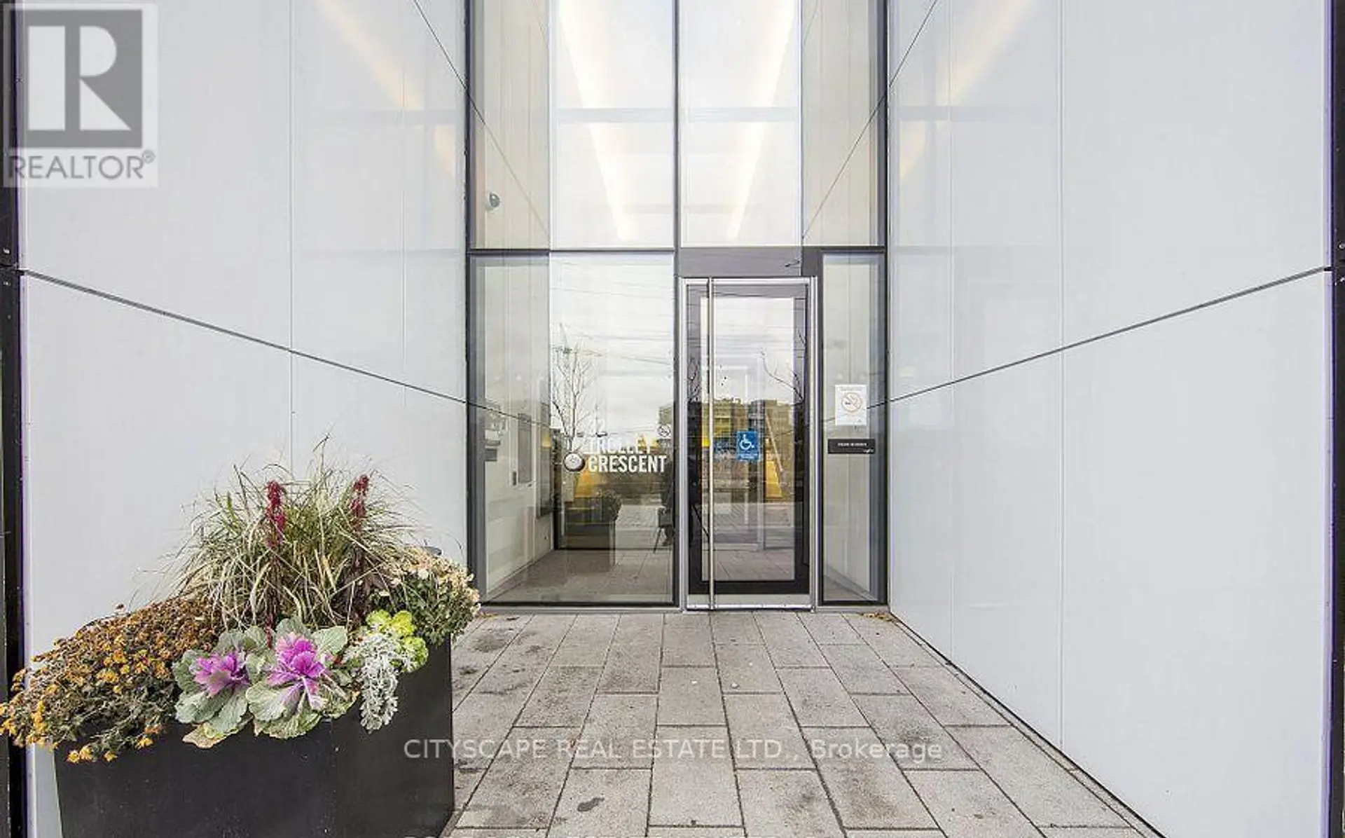 #1223 32 TROLLEY CRESCENT - Image 18