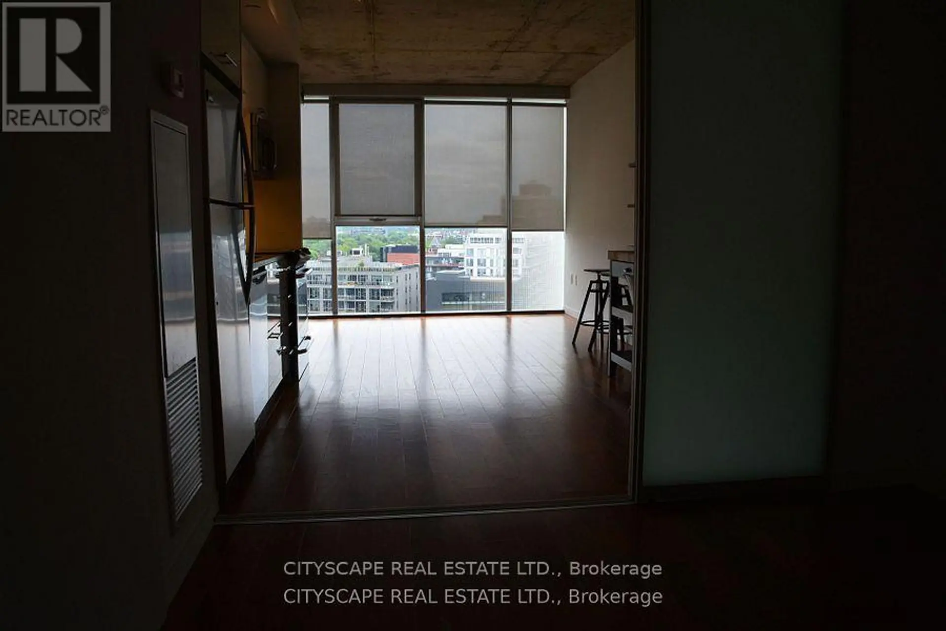 #1223 32 TROLLEY CRESCENT - Image 7