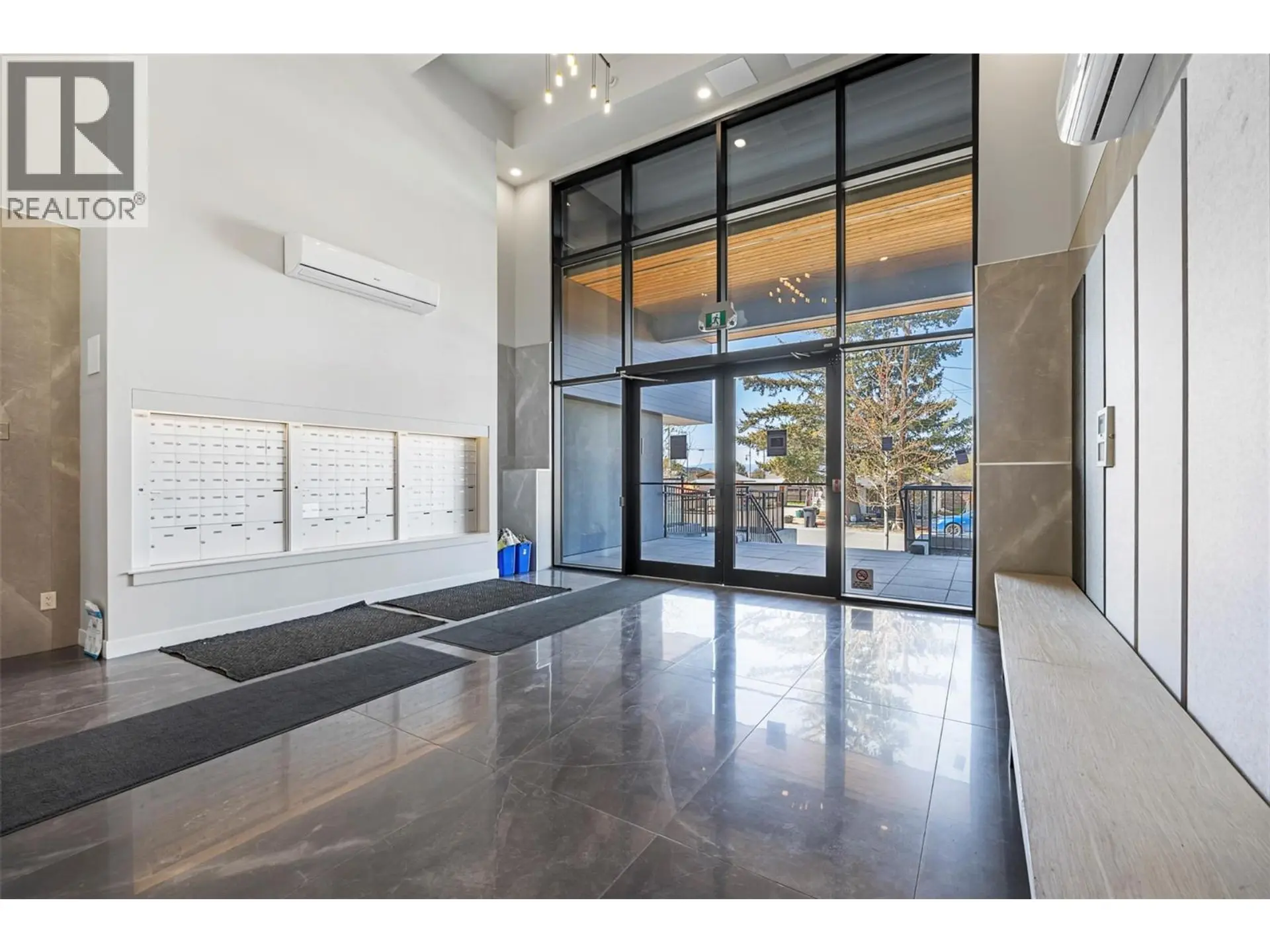 #201 345 dougall Road N - Image 17