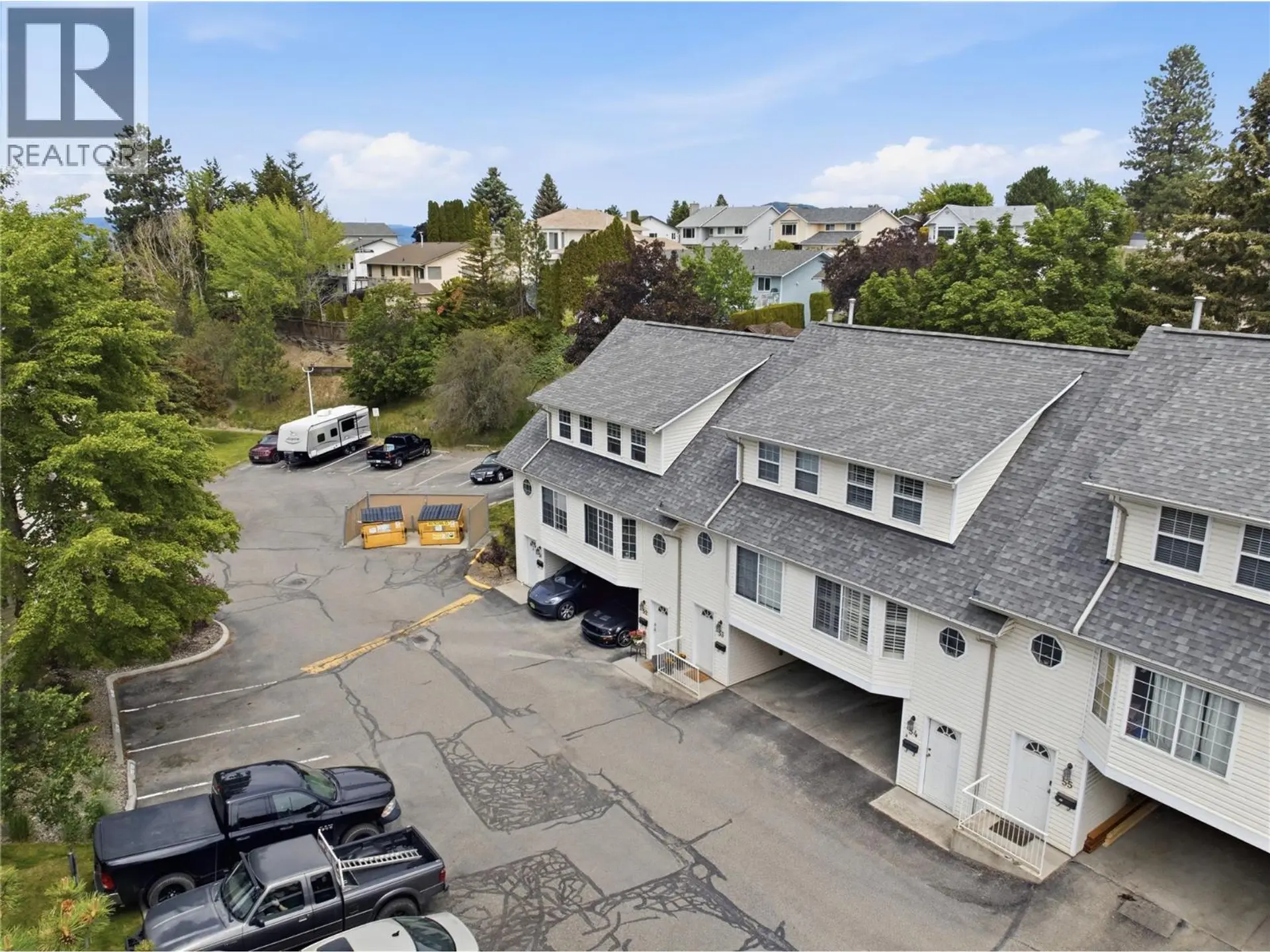 #52 2020 Robson Place - Image 1