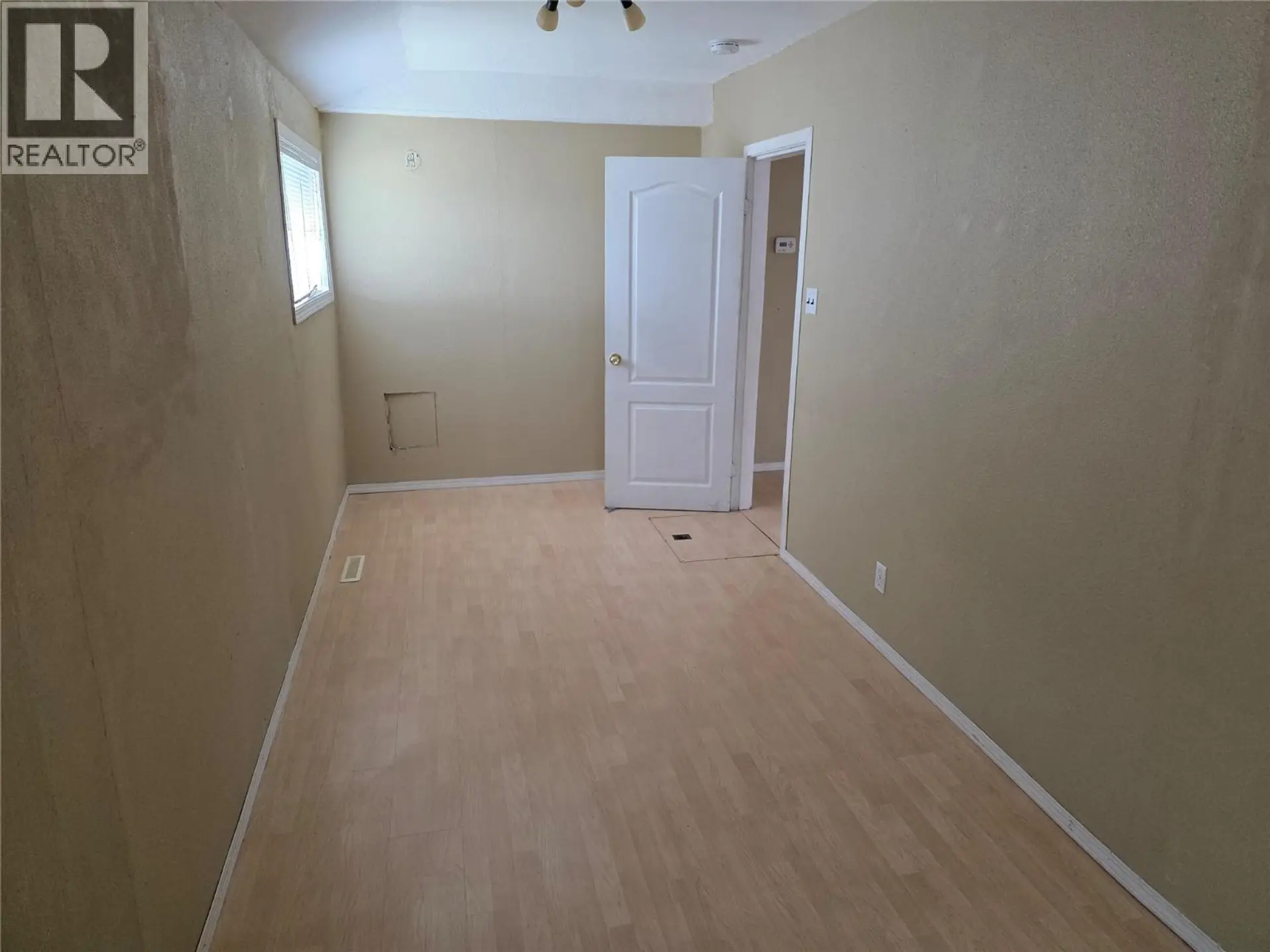 700 99 Avenue - Image 7
