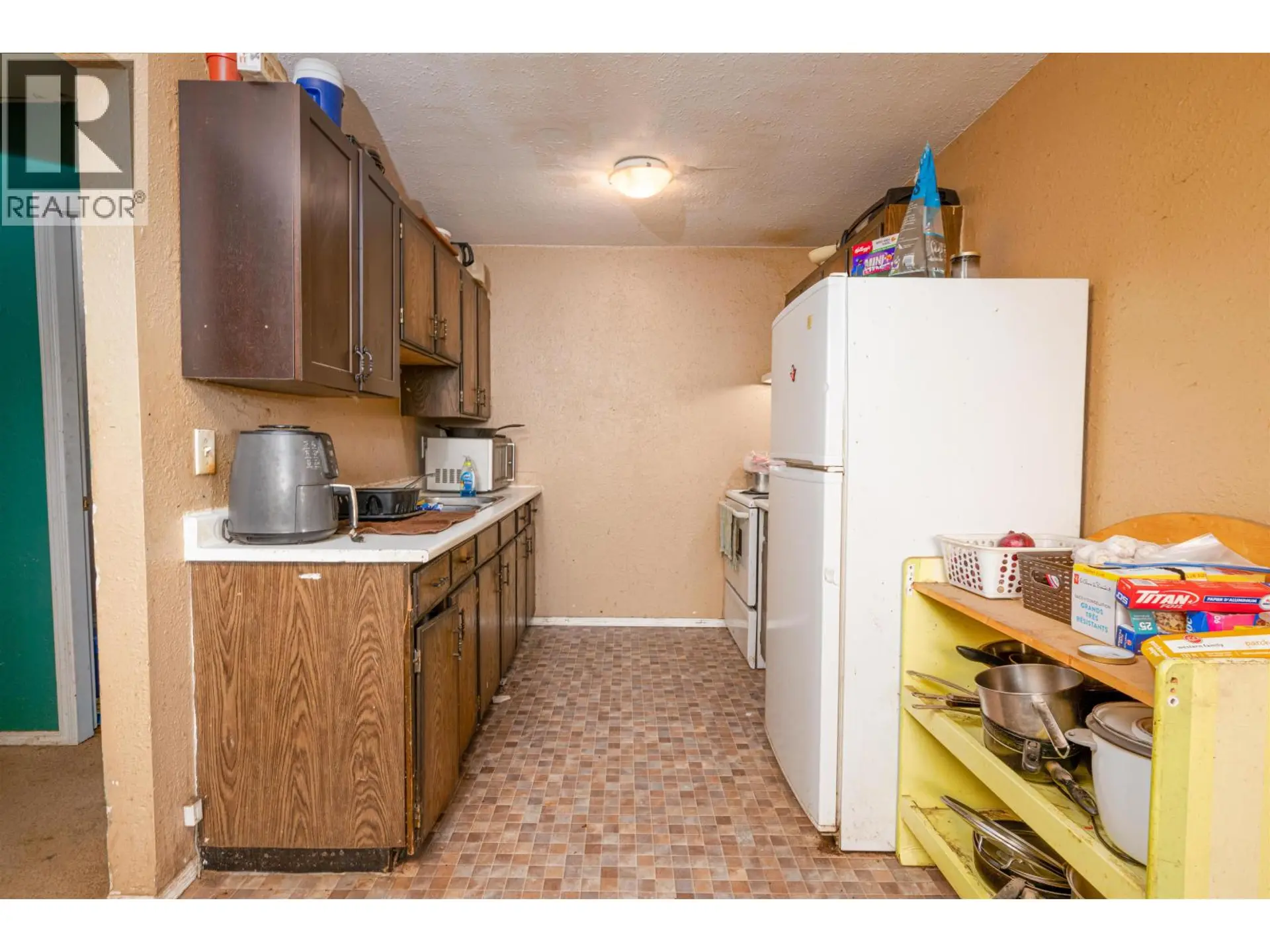 2336 VICTORIA STREET - Image 6