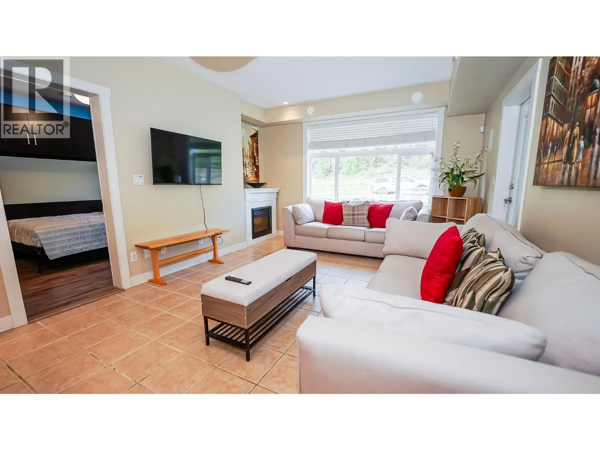 #100 & 108 302 Mara Lake Lane - Image 6
