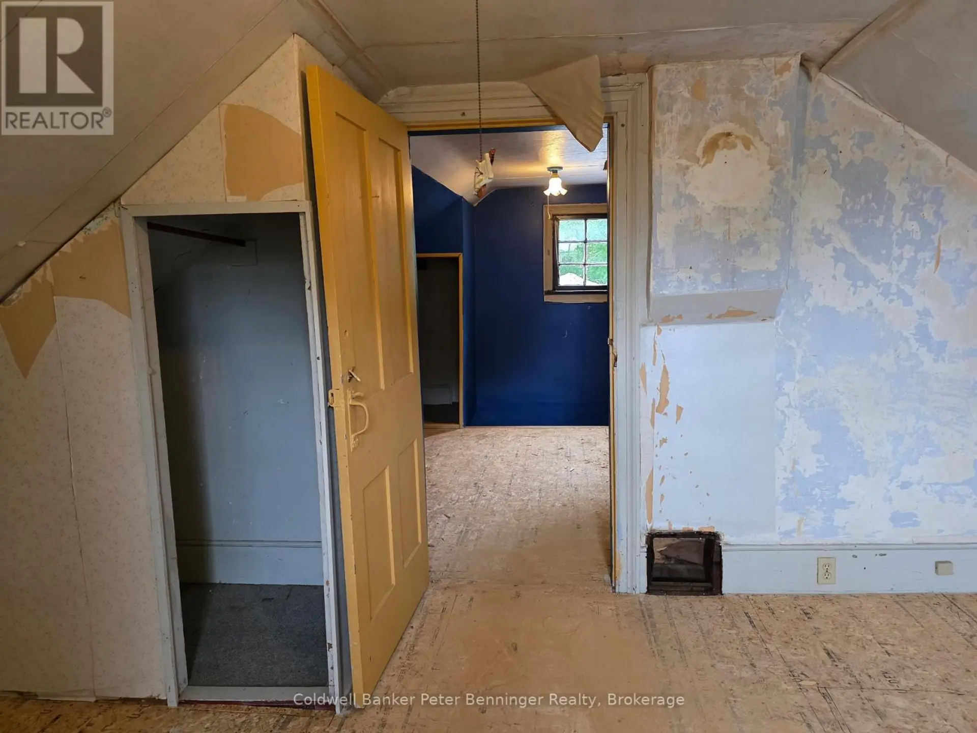 21 PETER STREET S - Image 17