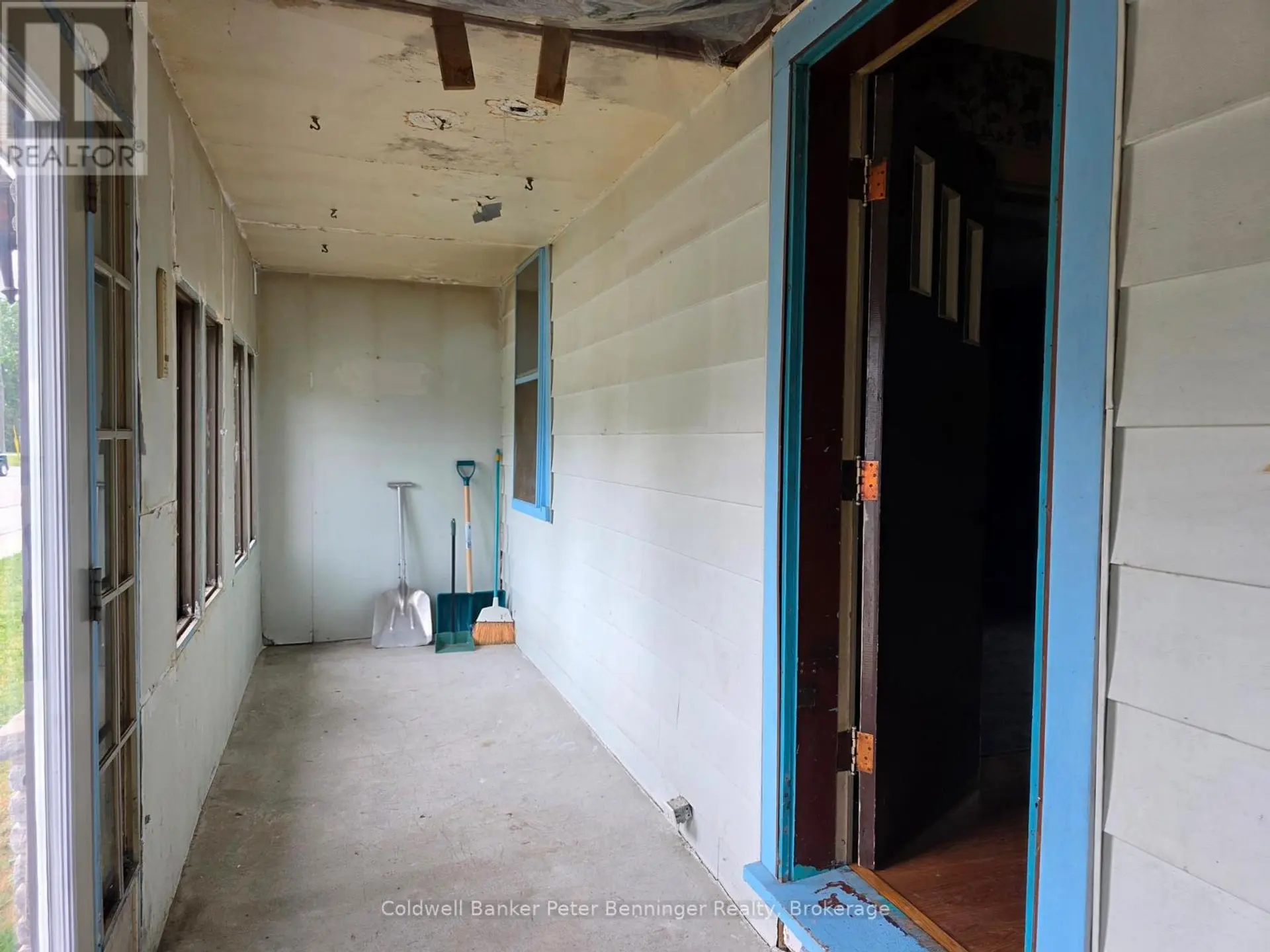 21 PETER STREET S - Image 18