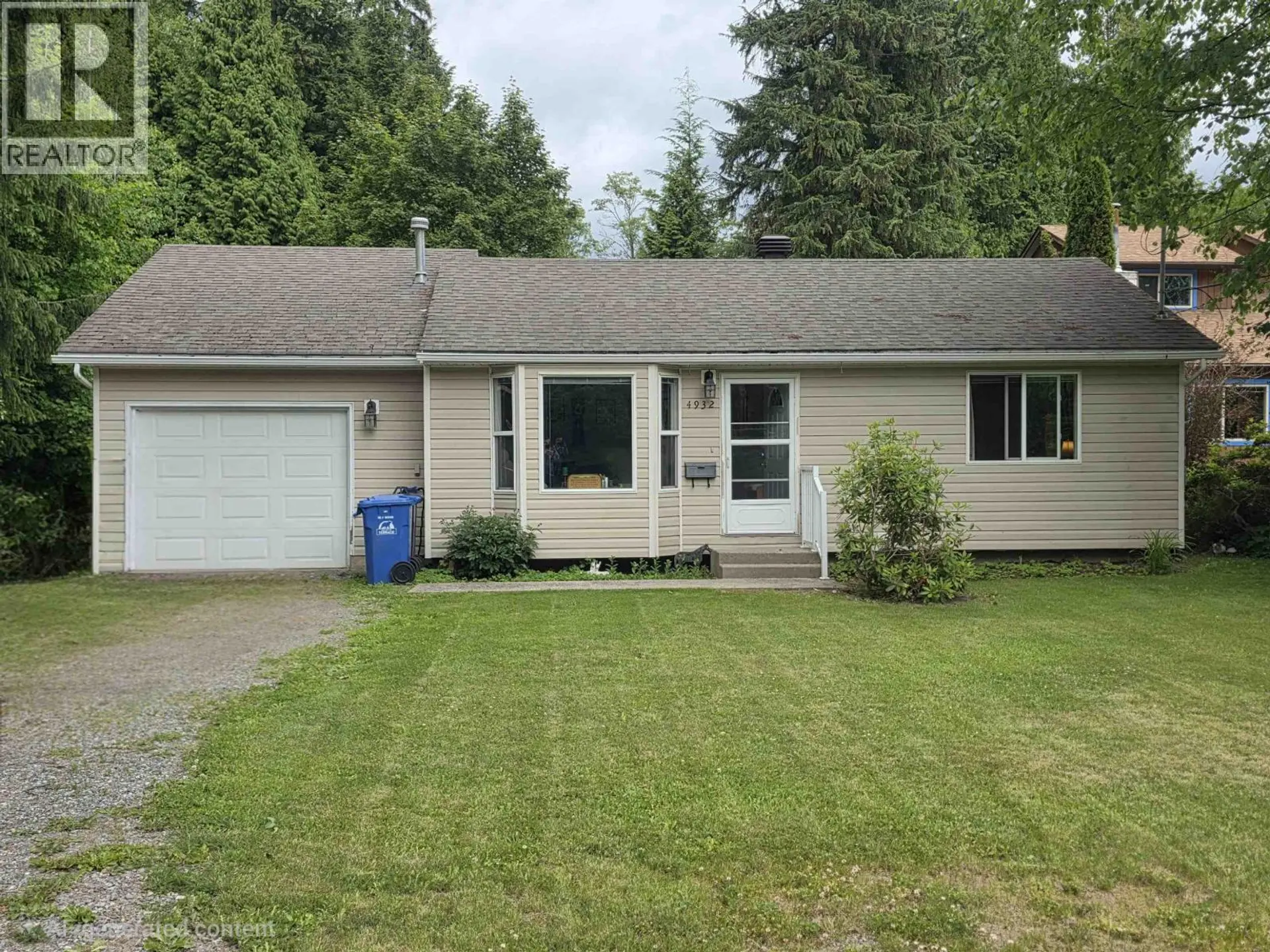4932 GRAHAM AVENUE - Image 1