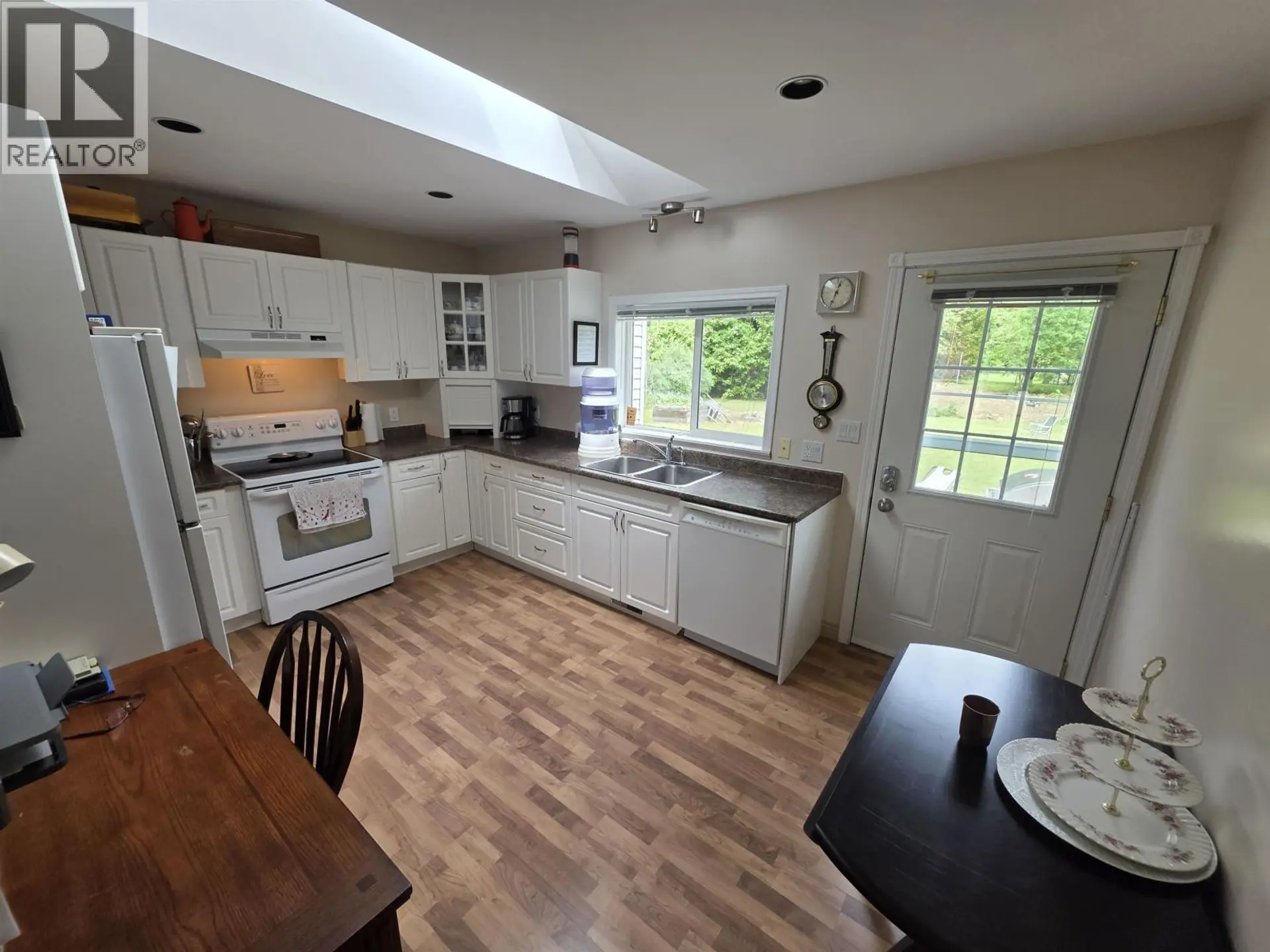 4932 GRAHAM AVENUE - Image 5