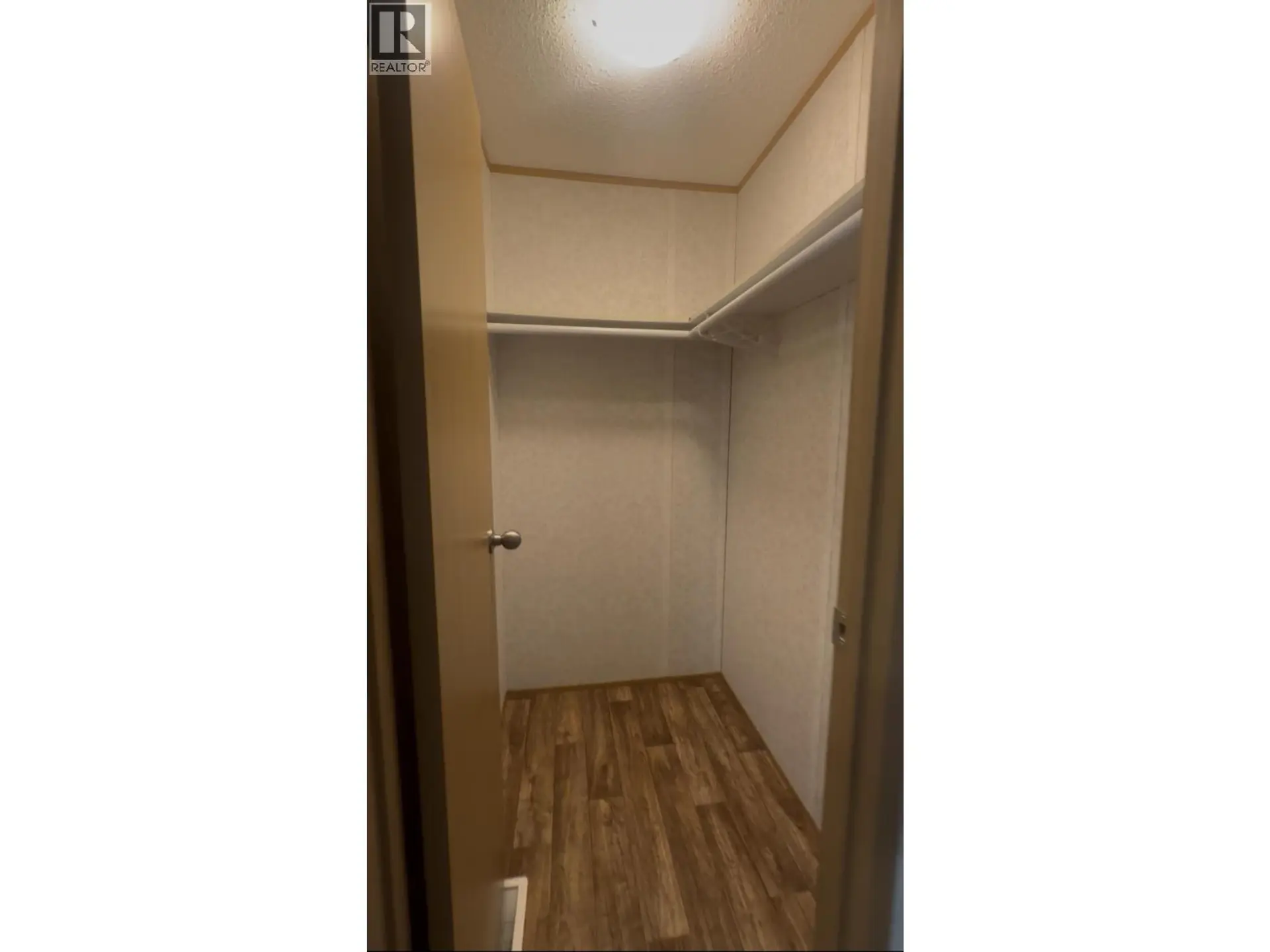 #37 1700 S BROADWAY AVENUE - Image 11