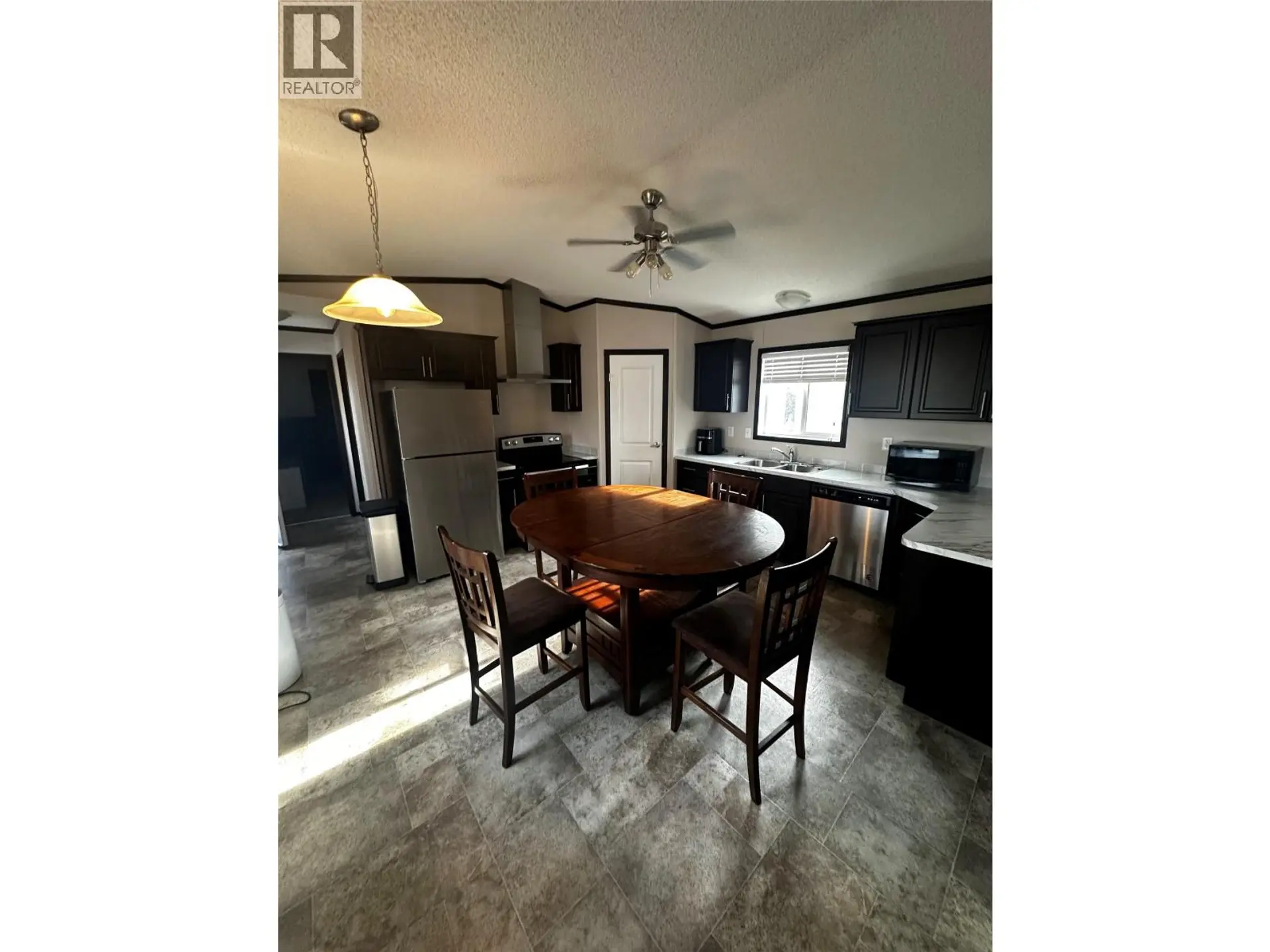 5207&5209 43 Street - Image 3