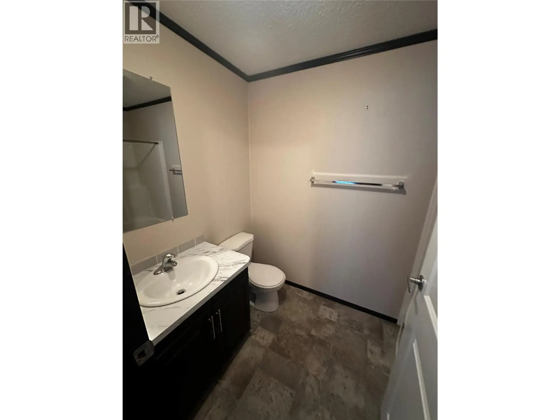 5207&5209 43 Street - Image 6