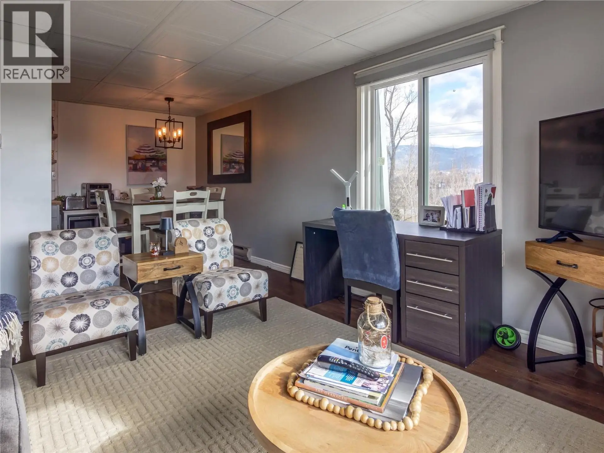 #301 922 Dynes Avenue - Image 4