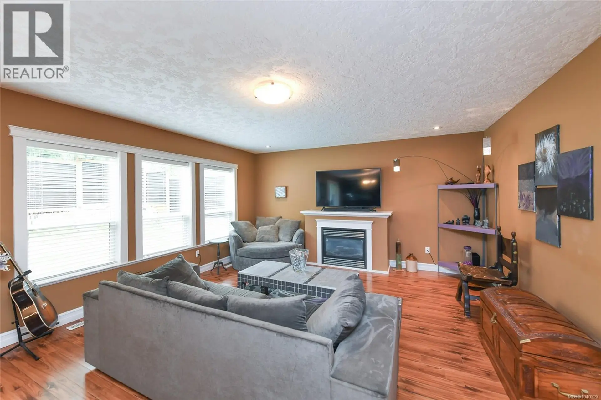2452 Avro Arrow Dr - Image 10