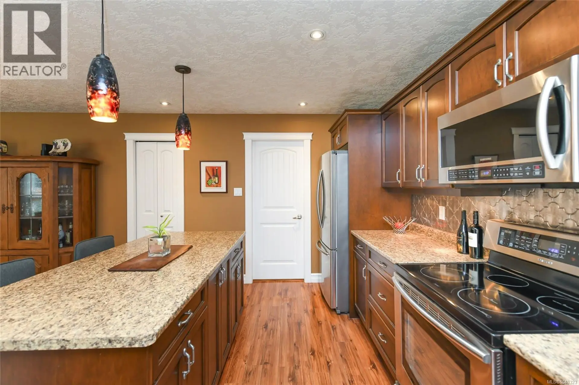 2452 Avro Arrow Dr - Image 17