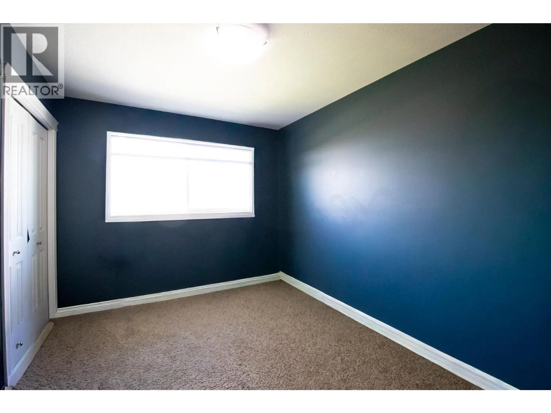 9704 118 AVENUE - Image 13