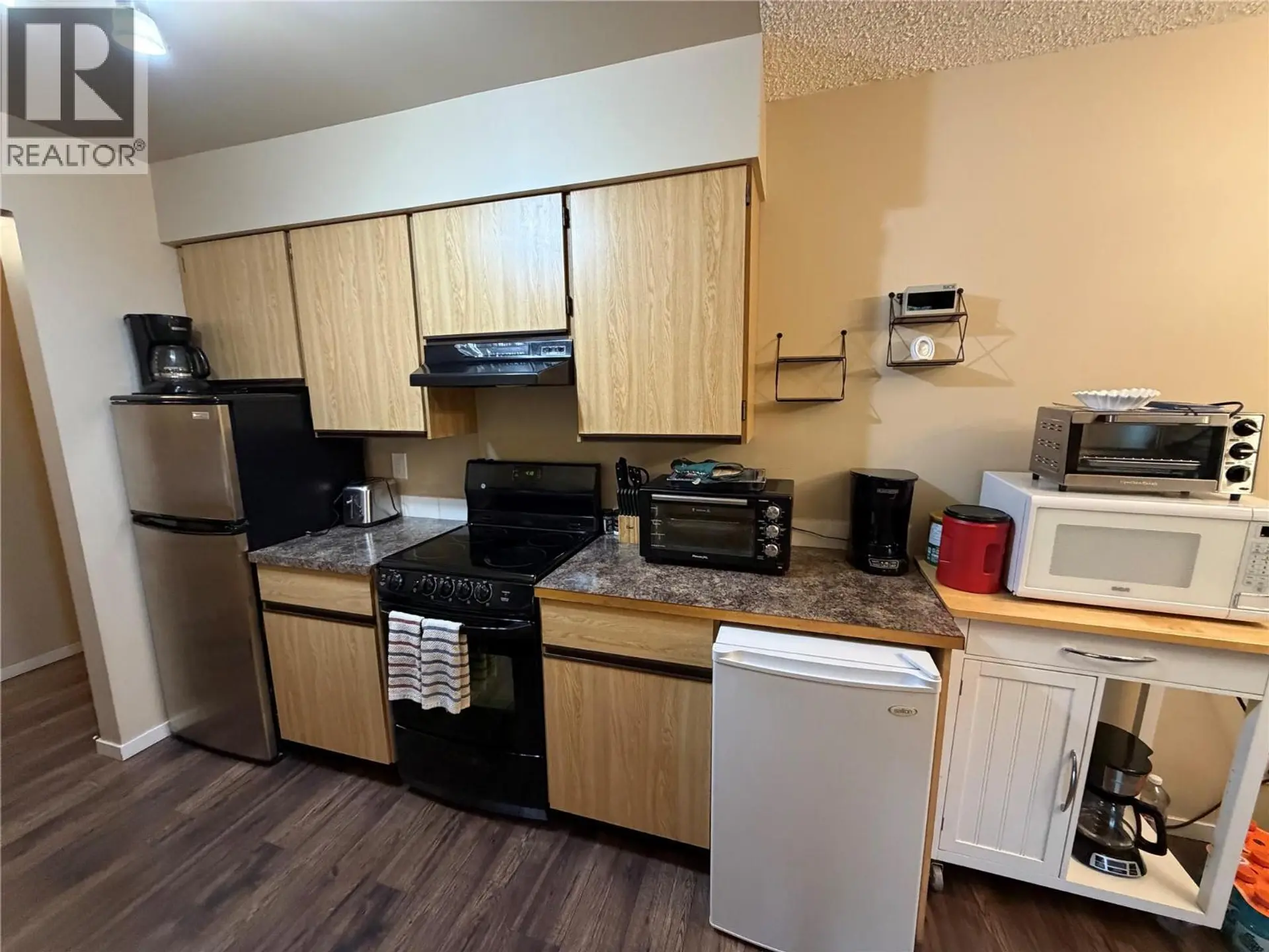 #302 775 Balmer Crescent - Image 10