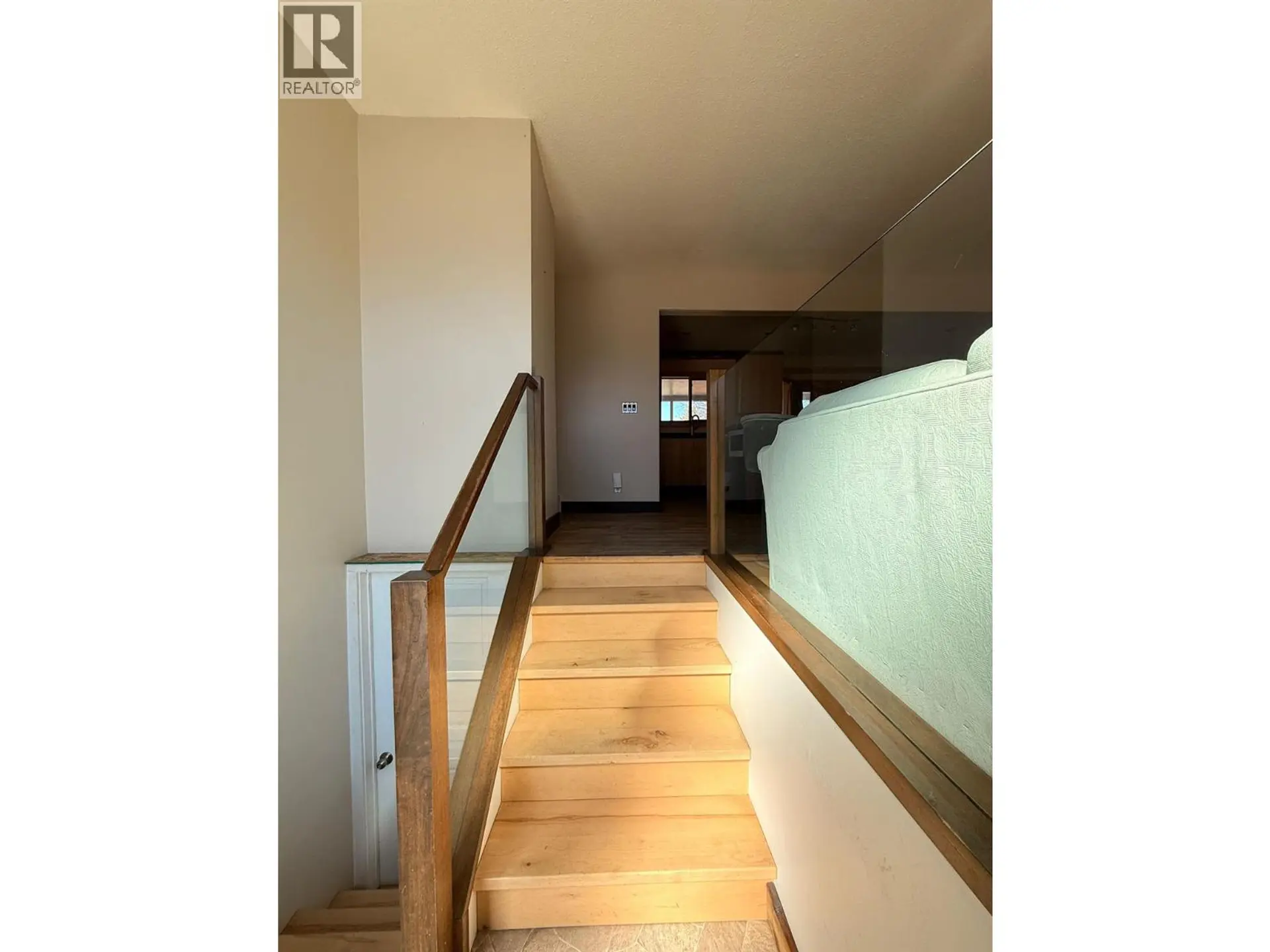 460 Mugford Road - Image 12