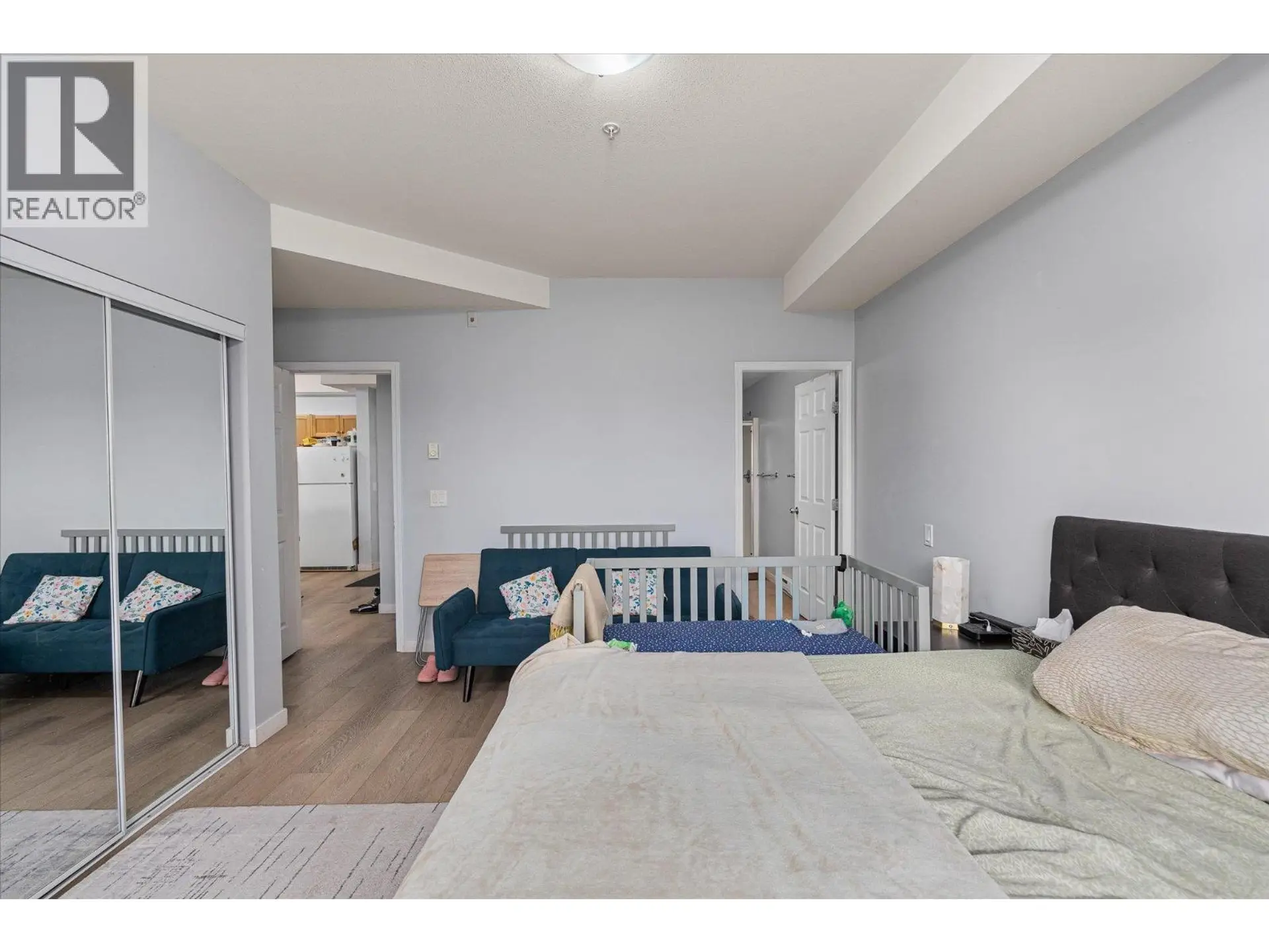 #219 250 Hollywood Road - Image 15