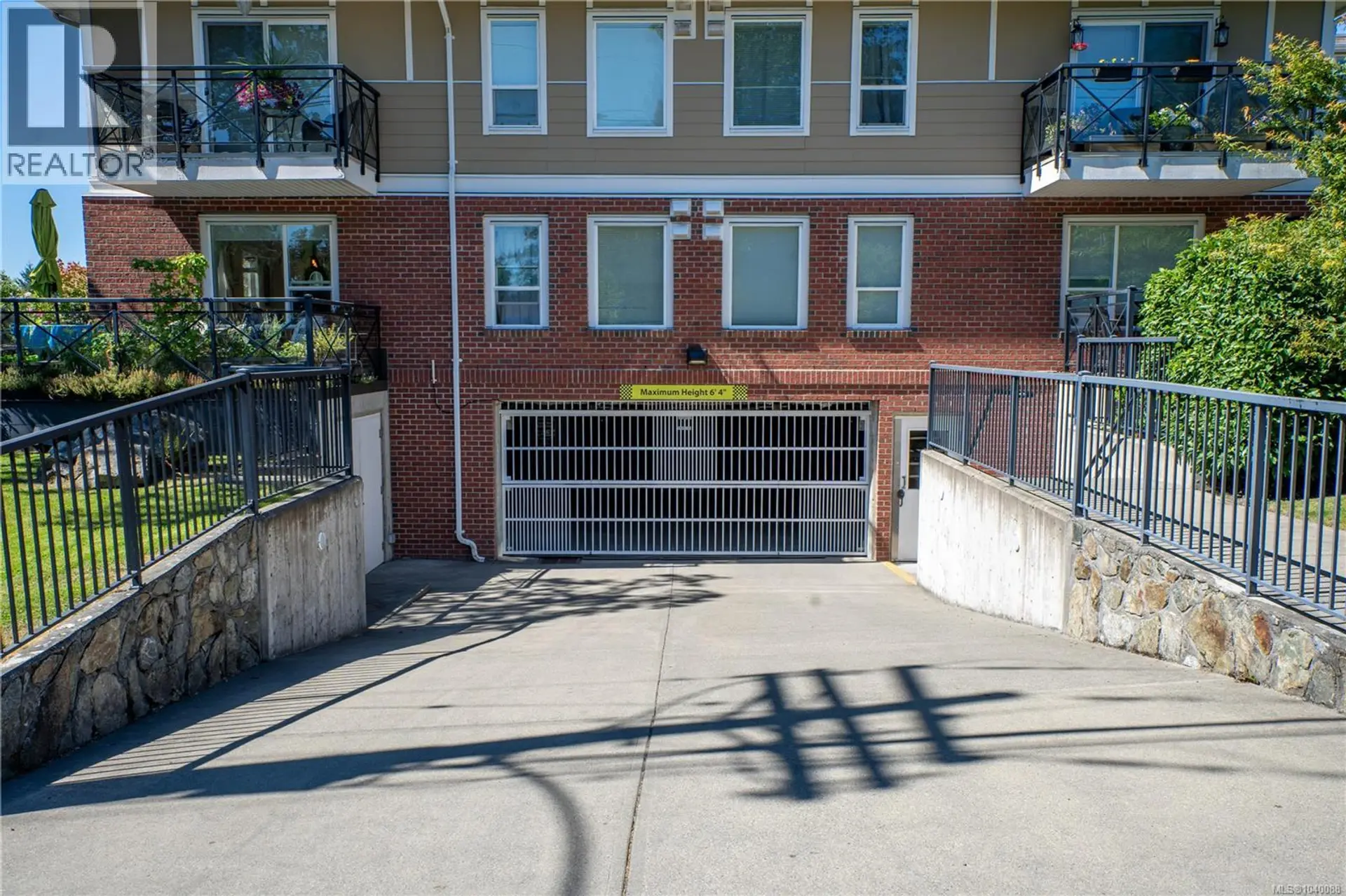 #204 4536 Viewmont Ave - Image 16