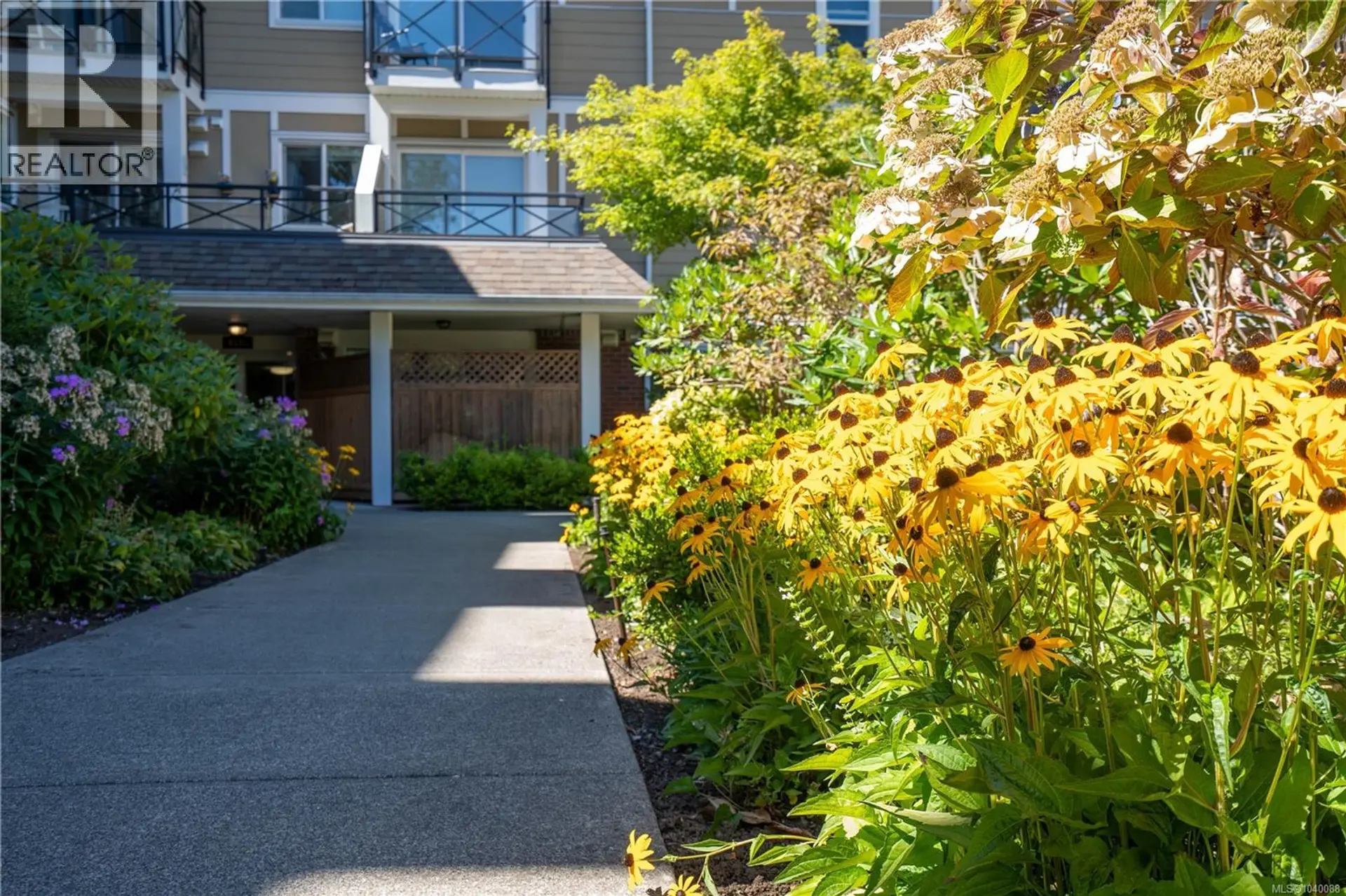 #204 4536 Viewmont Ave - Image 17
