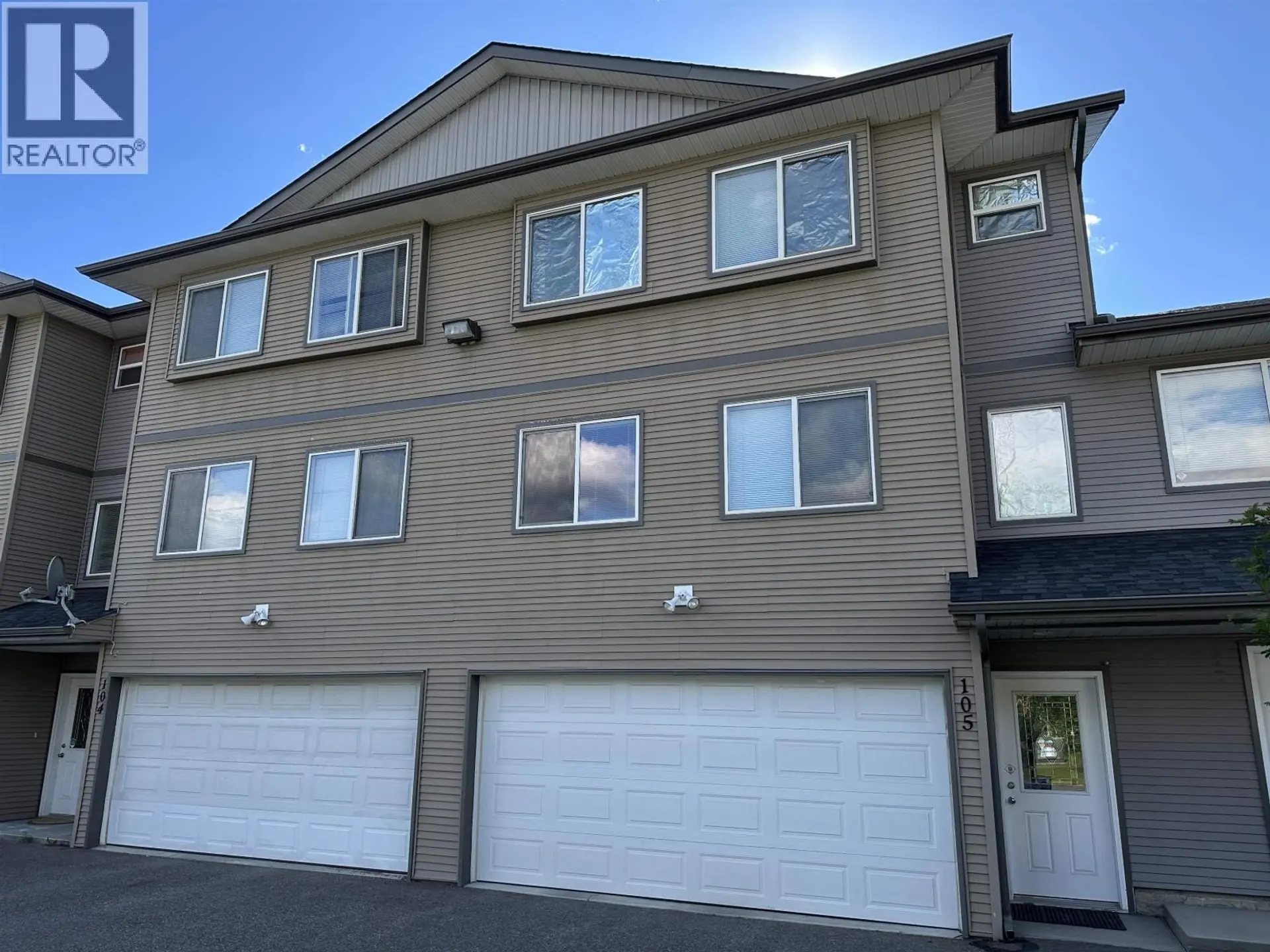 #105 4404 5TH AVENUE - Image 1