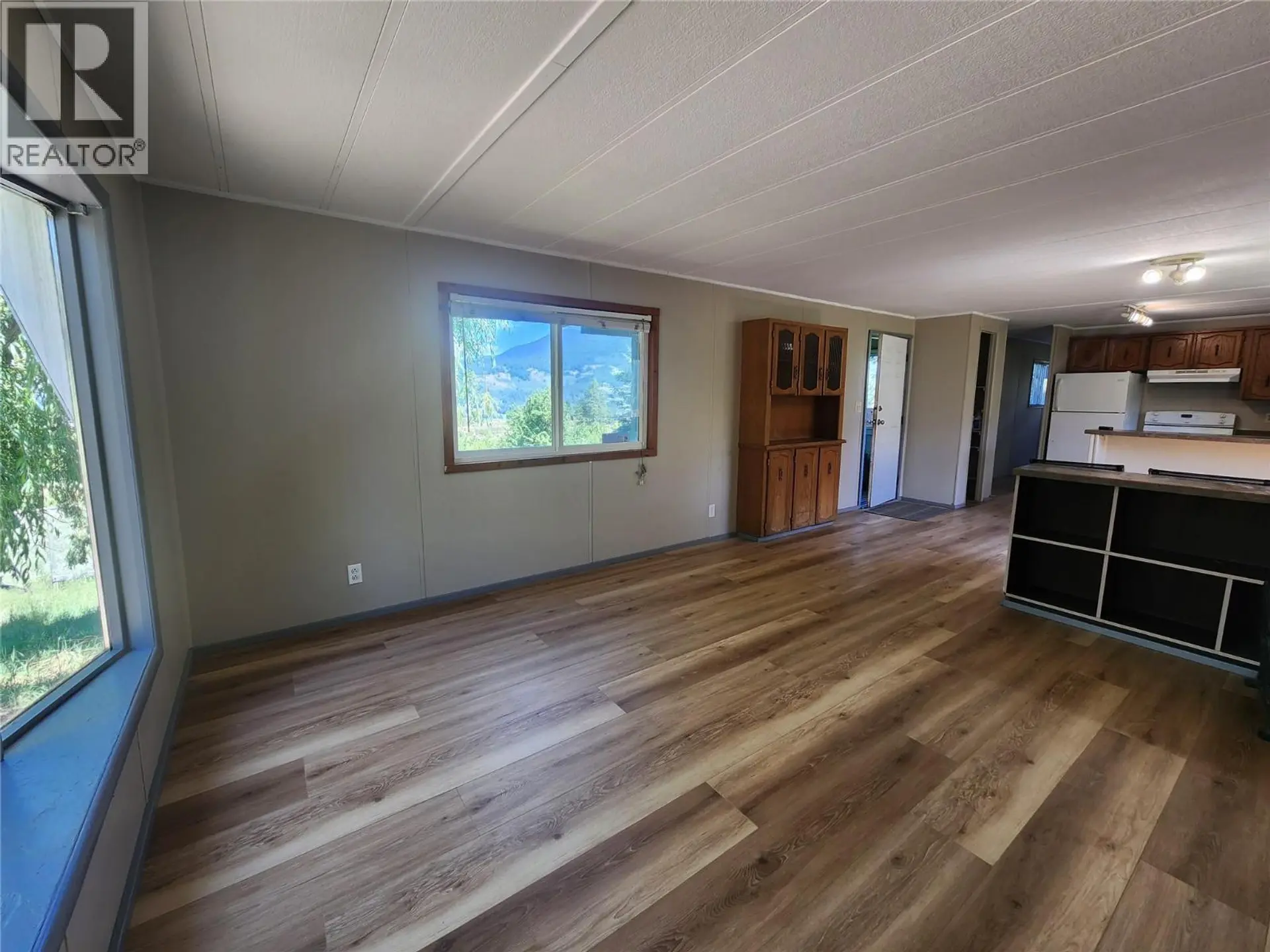 6105 Sleepy Hollow Road - Image 4