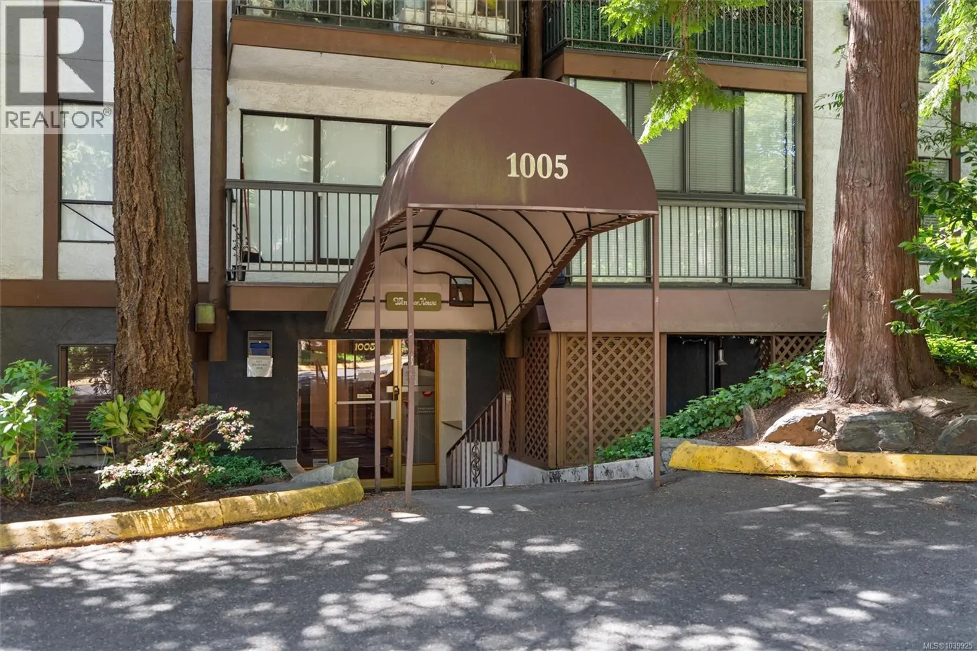 #111 1005 McKenzie Ave - Image 3