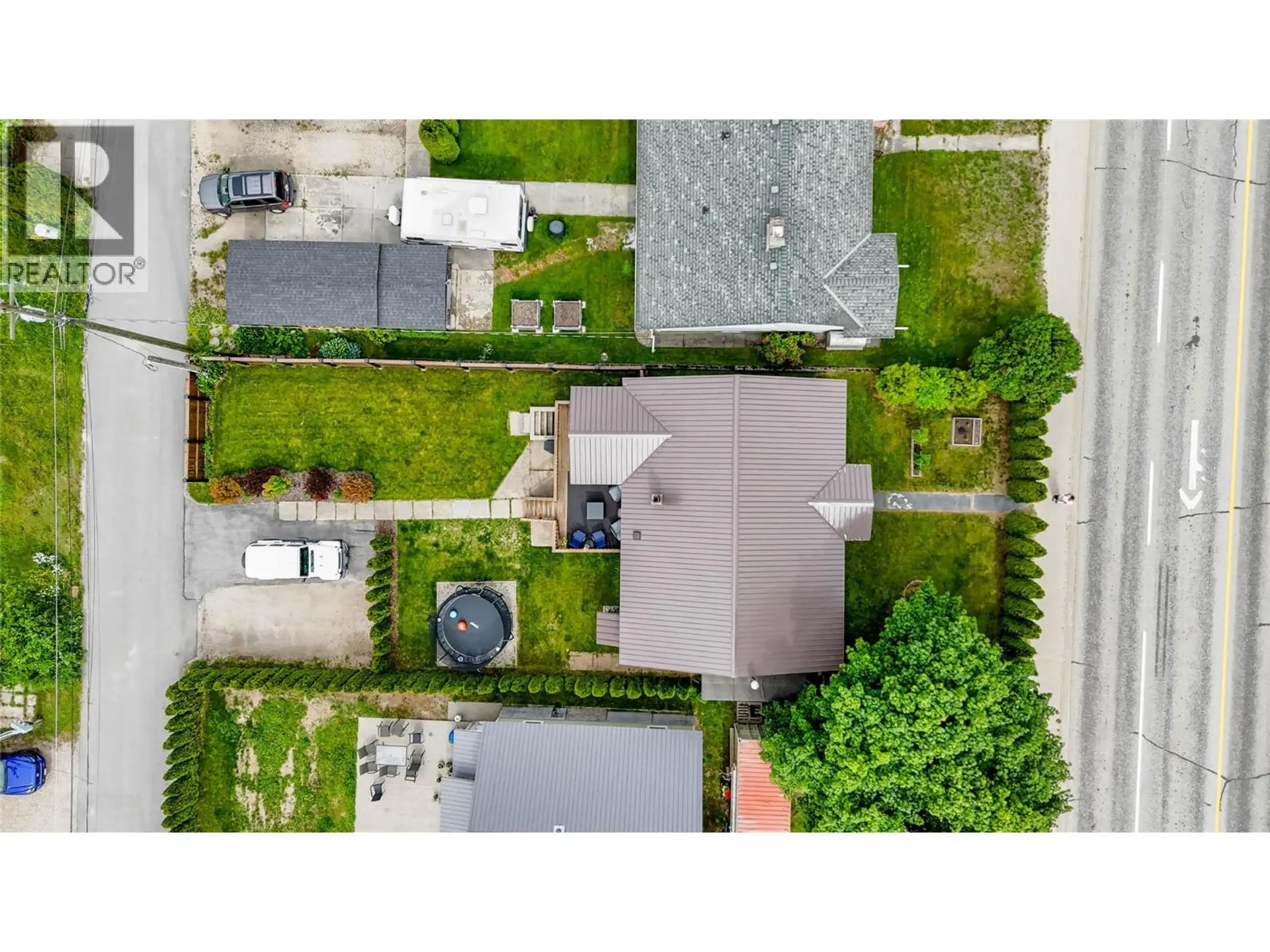 805 Victoria Road - Image 3