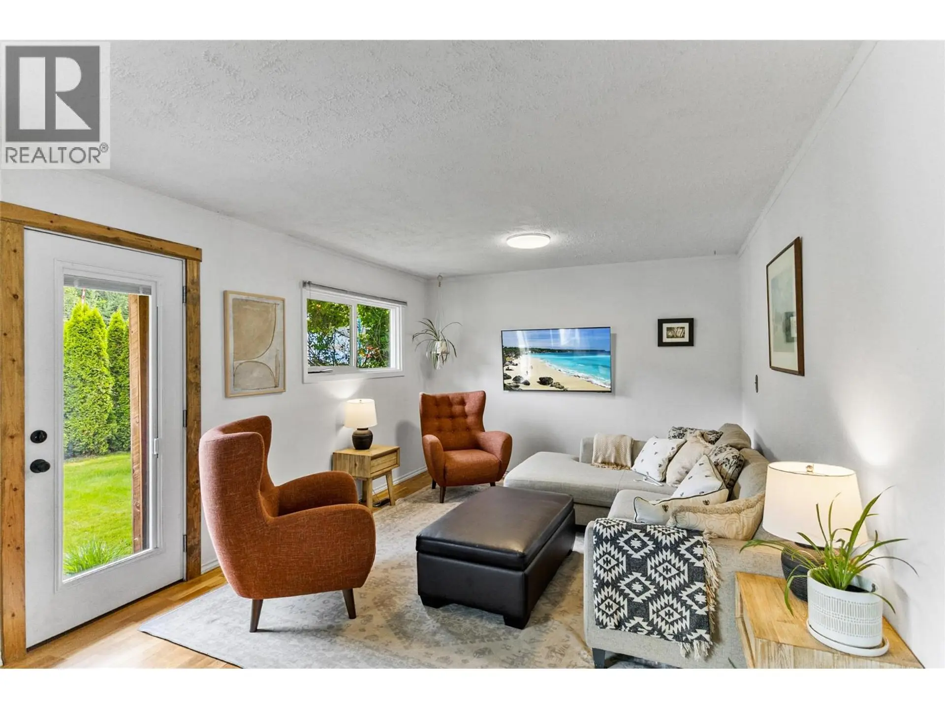 805 Victoria Road - Image 9