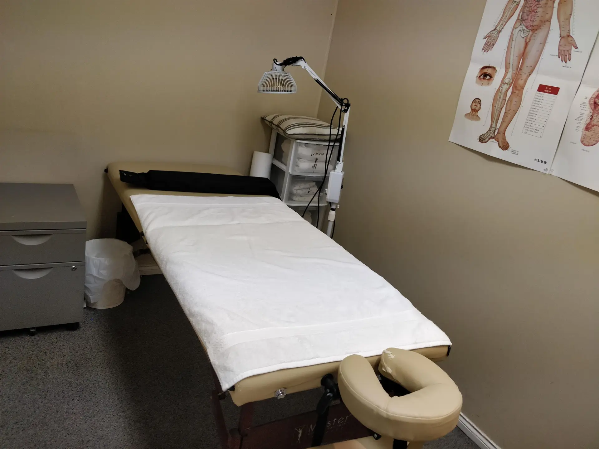 Property at #406 4885 KINGSWAY, Burnaby, BC