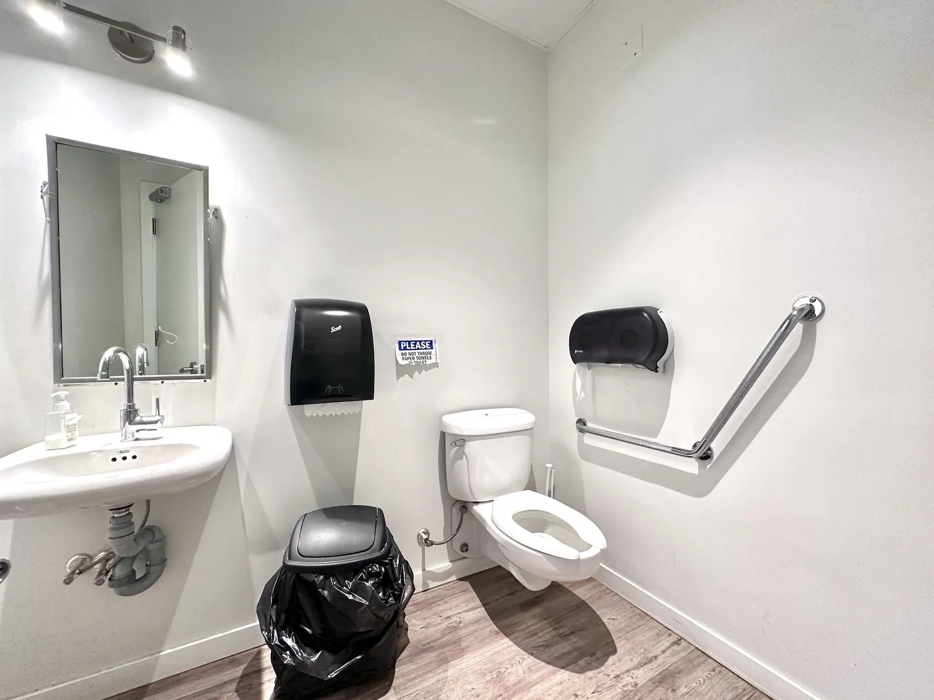 Property at 5252 IMPERIAL STREET, Burnaby, BC