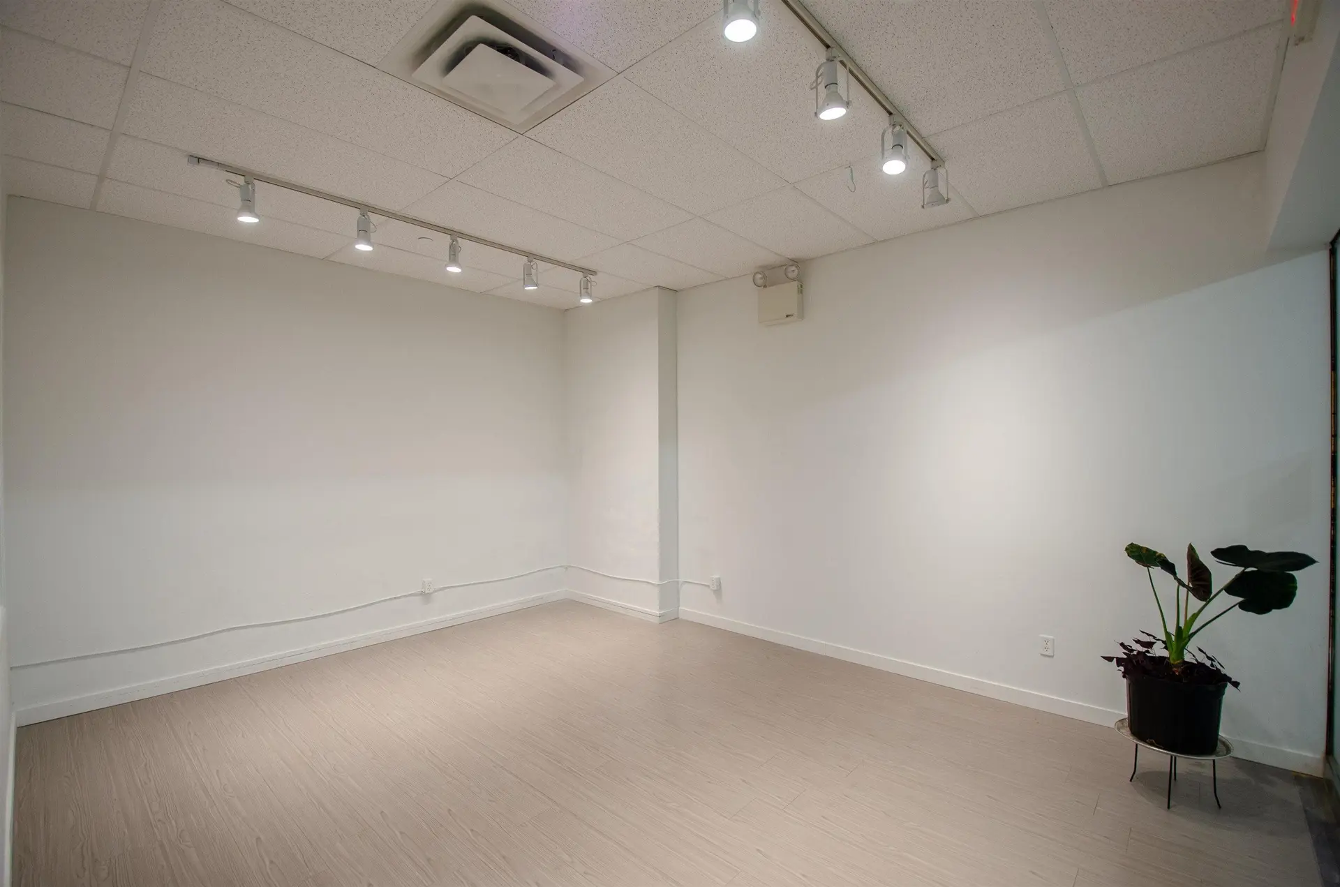 Property at #3265 4000 NO. 3 ROAD, Richmond, BC