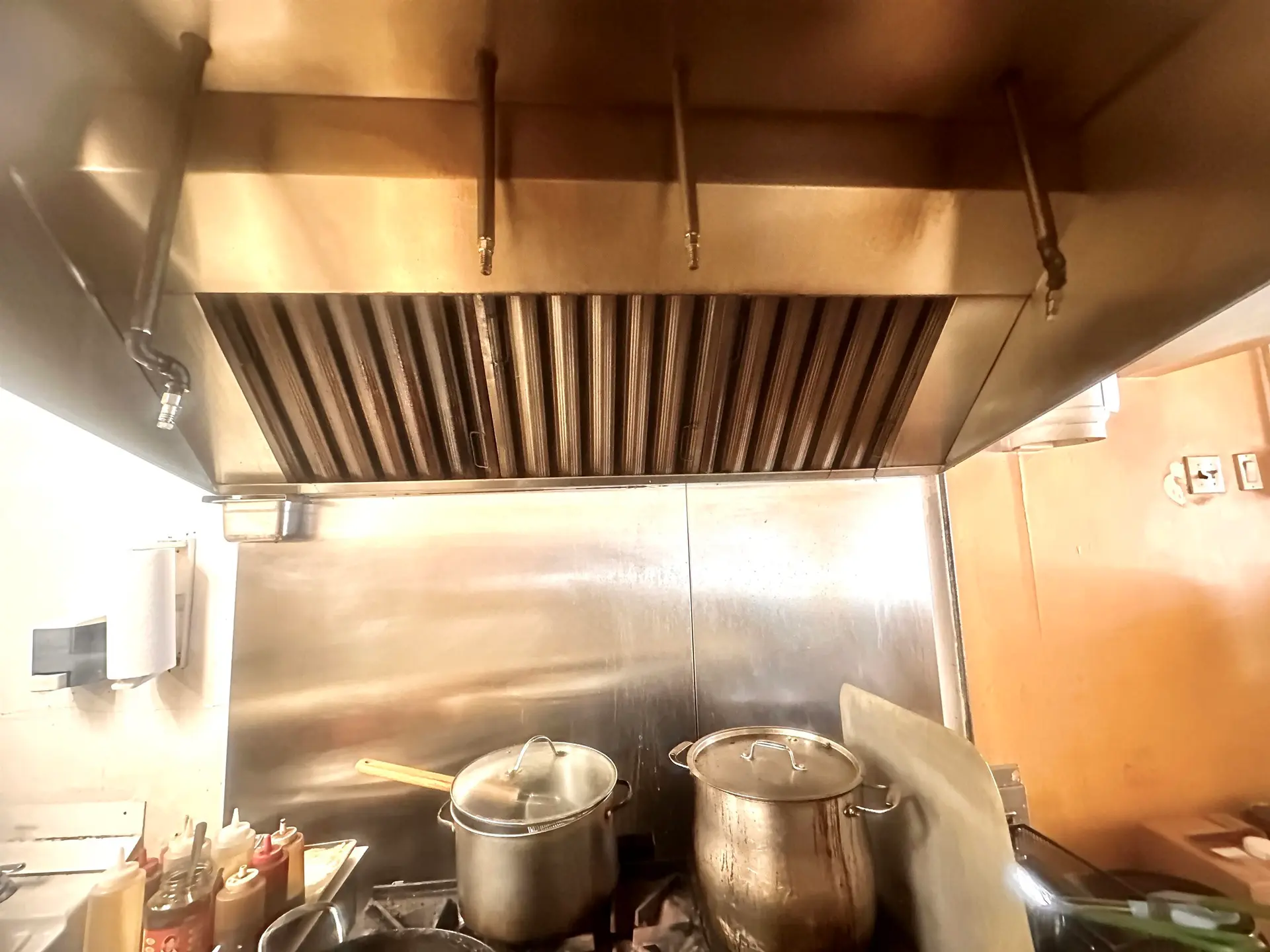 Property at #2 3337 KINGSWAY, Vancouver, BC