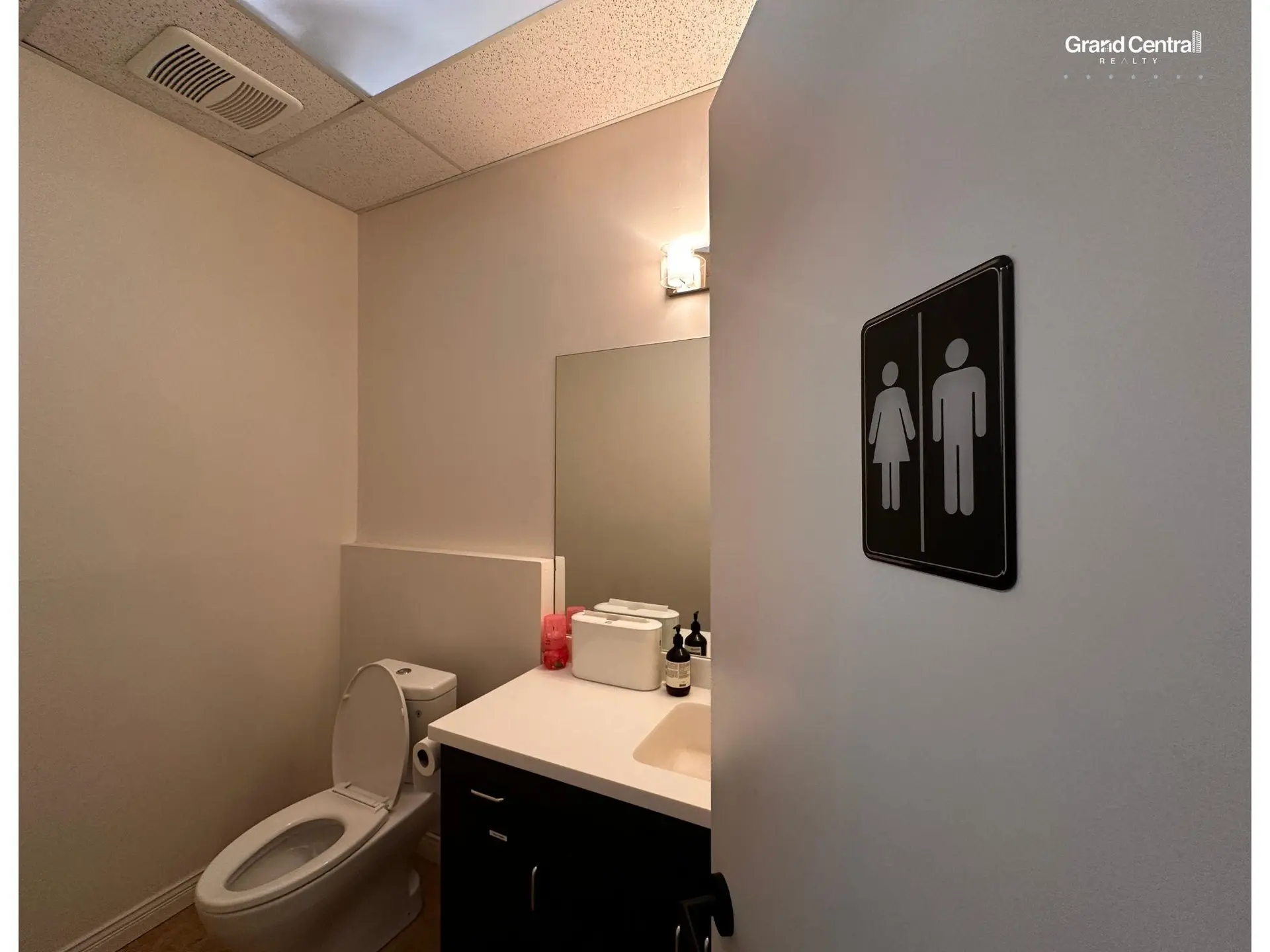 Property at 3261 W BROADWAY, Vancouver, BC