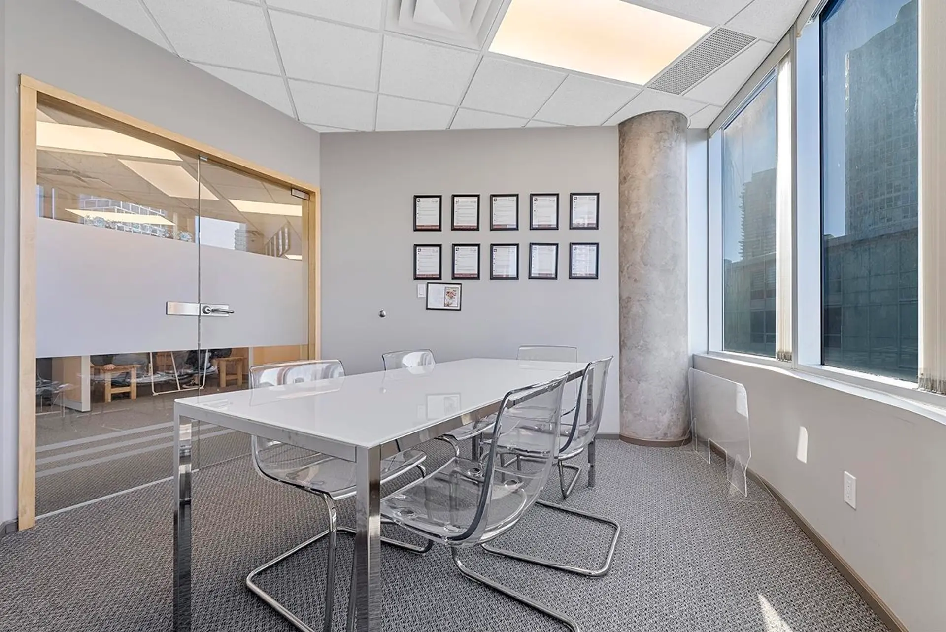 Property at #401 4538 KINGSWAY, Burnaby, BC