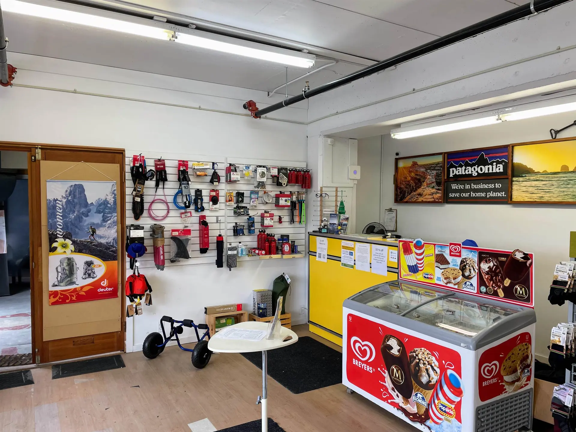 Property at 4330 SUNSHINE COAST HIGHWAY, Sechelt, BC