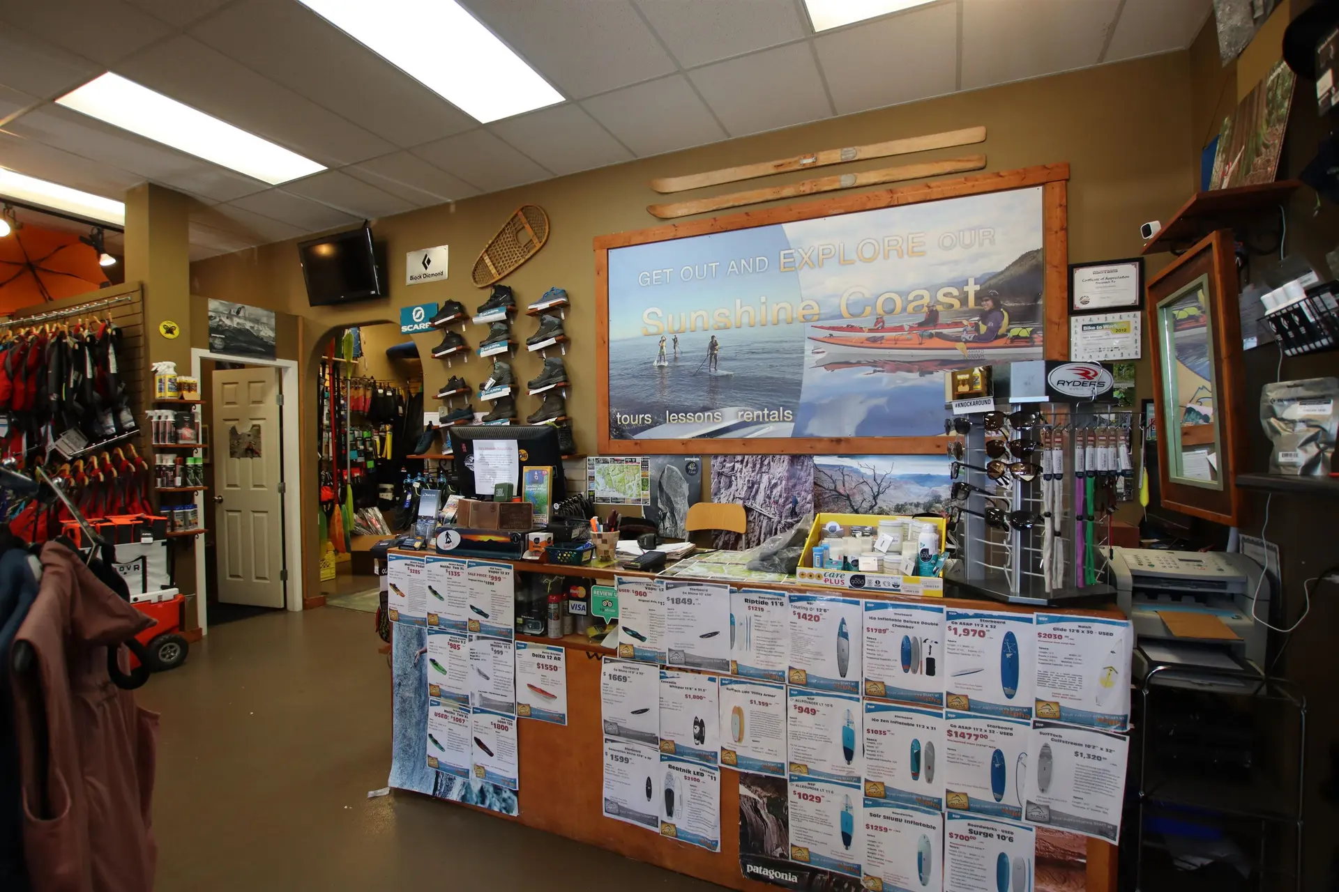 Property at 4330 SUNSHINE COAST HIGHWAY, Sechelt, BC