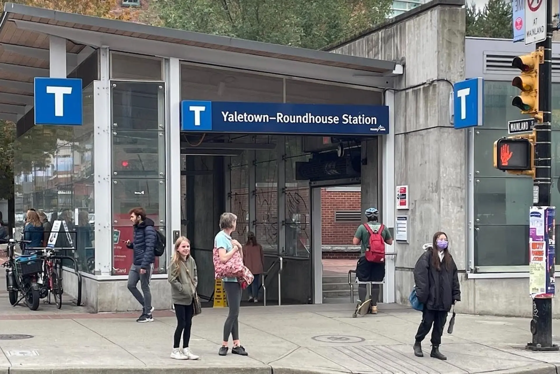 Property at 1195 PACIFIC BOULEVARD, West Vancouver, BC