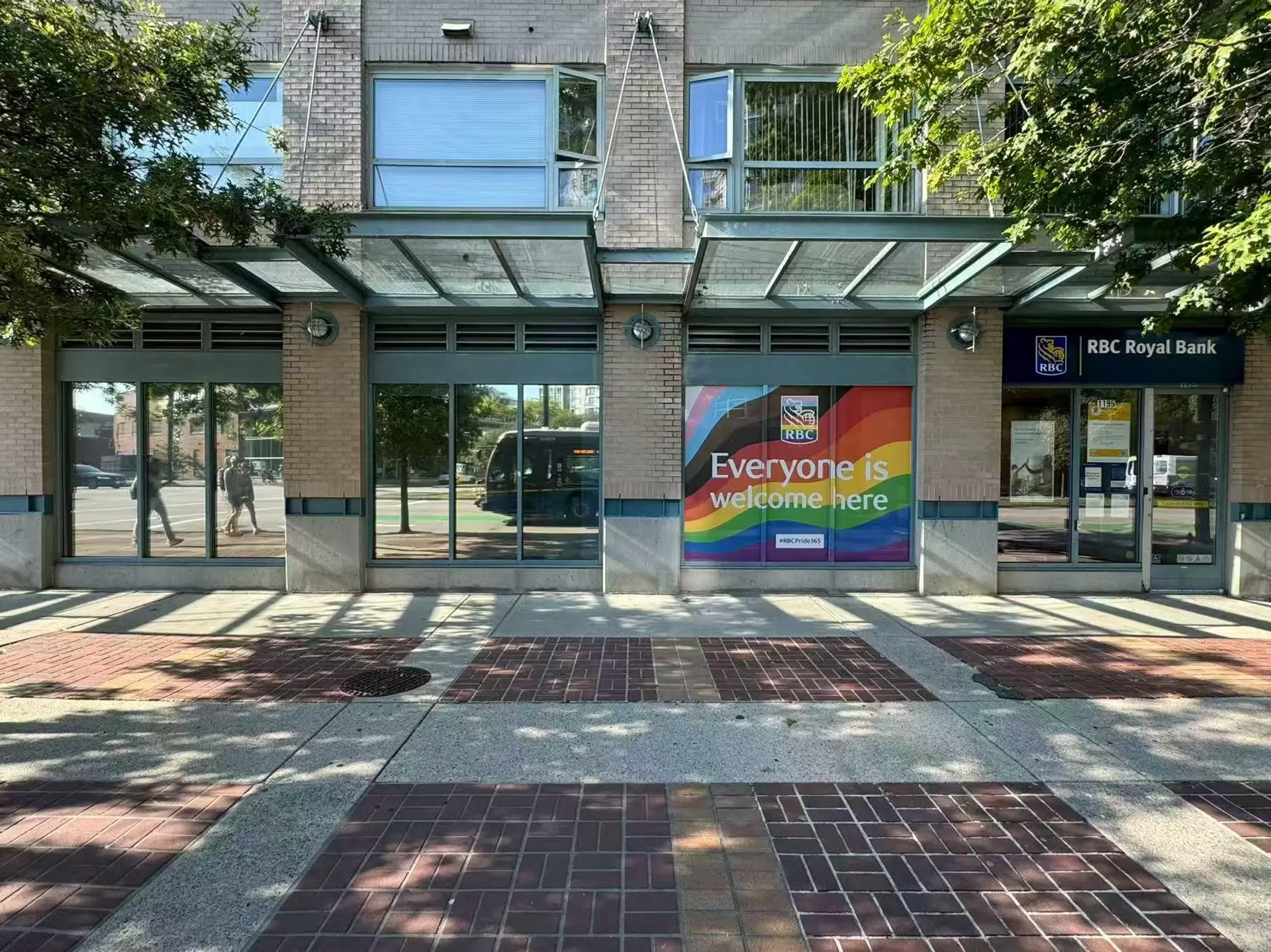 Property at 1195 PACIFIC BOULEVARD, West Vancouver, BC