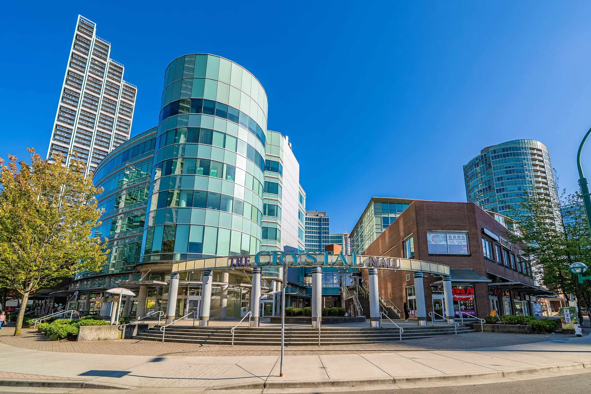 Property at #2820 4500 KINGSWAY, Burnaby, BC