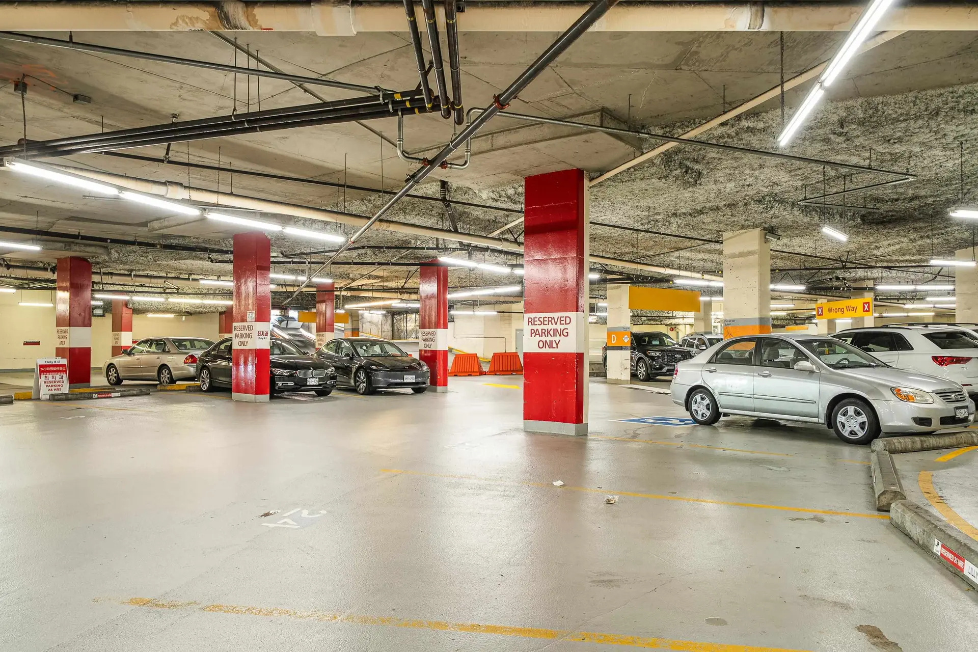 Property at #2820 4500 KINGSWAY, Burnaby, BC