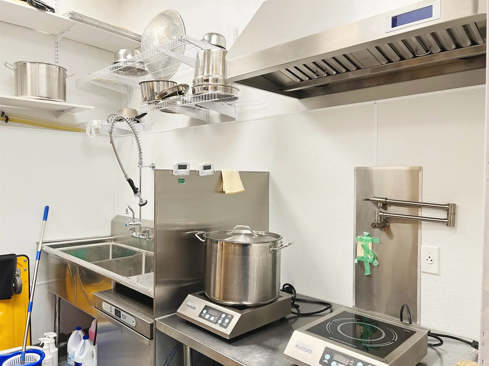 Property at #5 3000-10153 KING GEORGE BOULEVARD, Surrey, BC