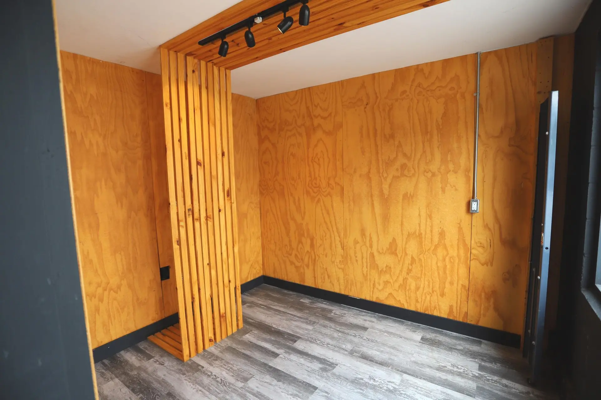 Property at #12 38927 QUEENS WAY, Squamish, BC