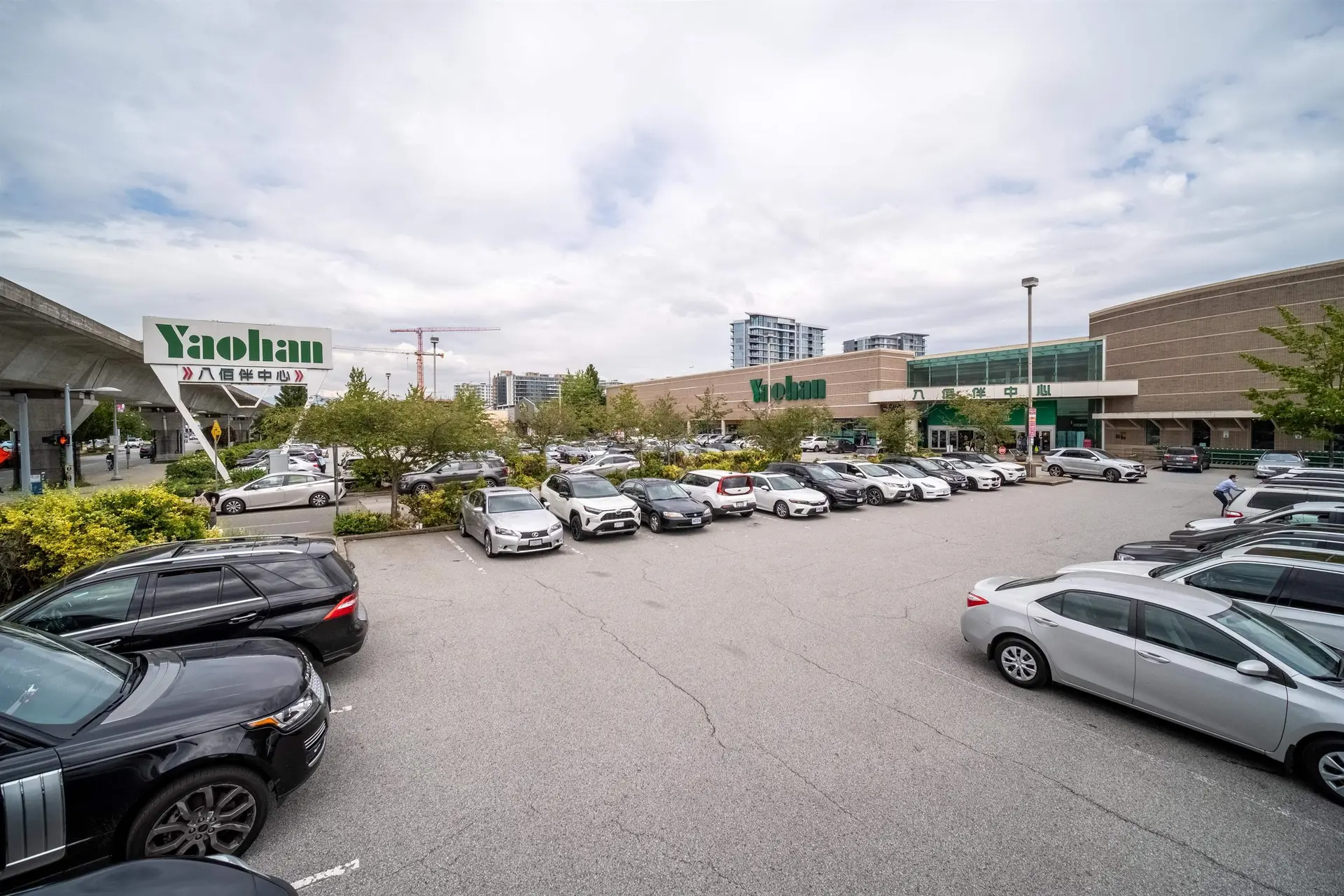 Property at #2415 3700 NO. 3 ROAD, Richmond, BC