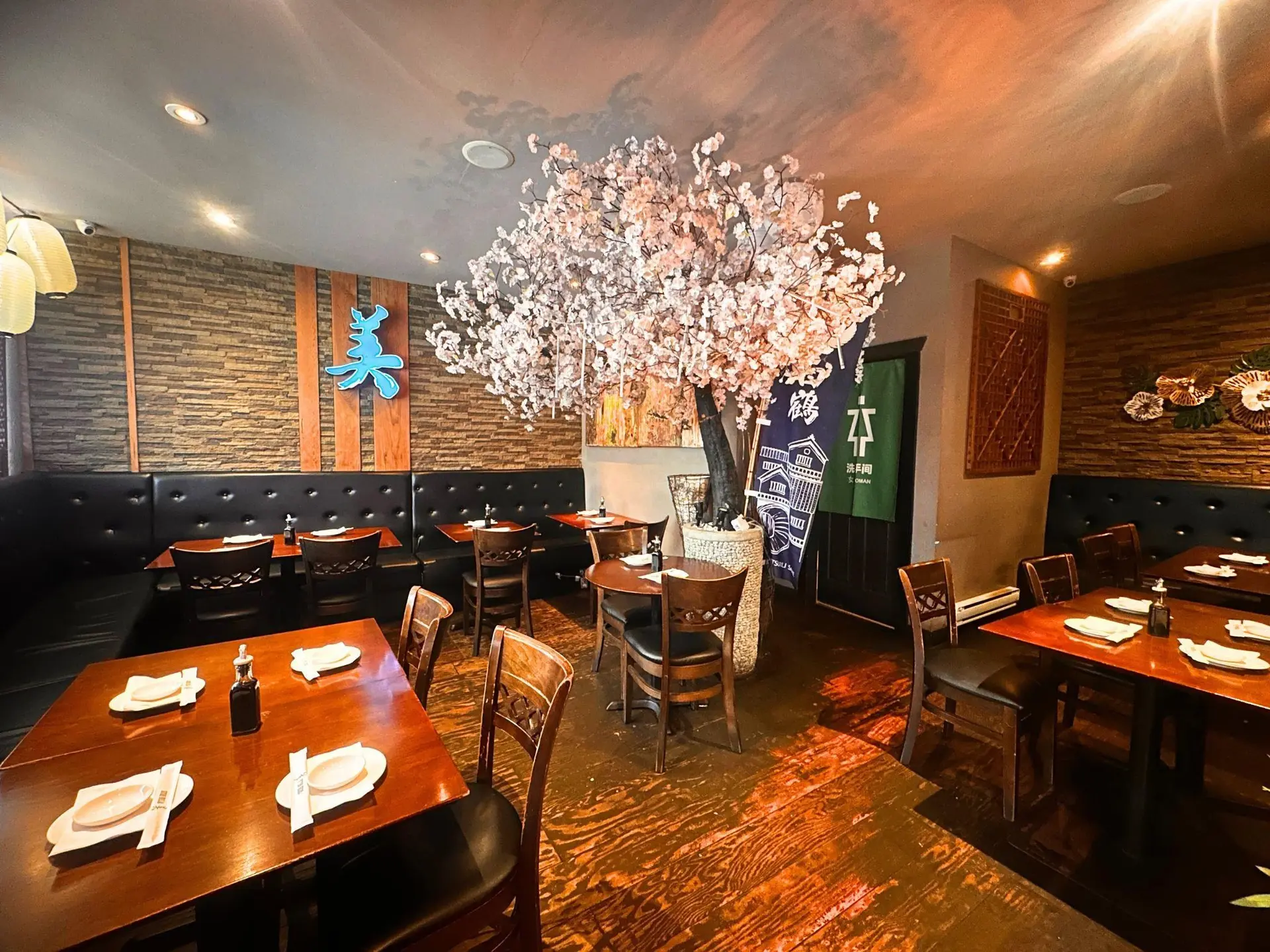 Property at 152 LONSDALE AVENUE, North Vancouver, BC