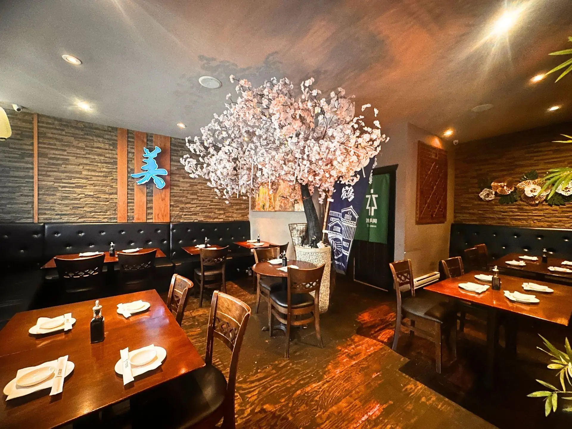 Property at 152 LONSDALE AVENUE, North Vancouver, BC